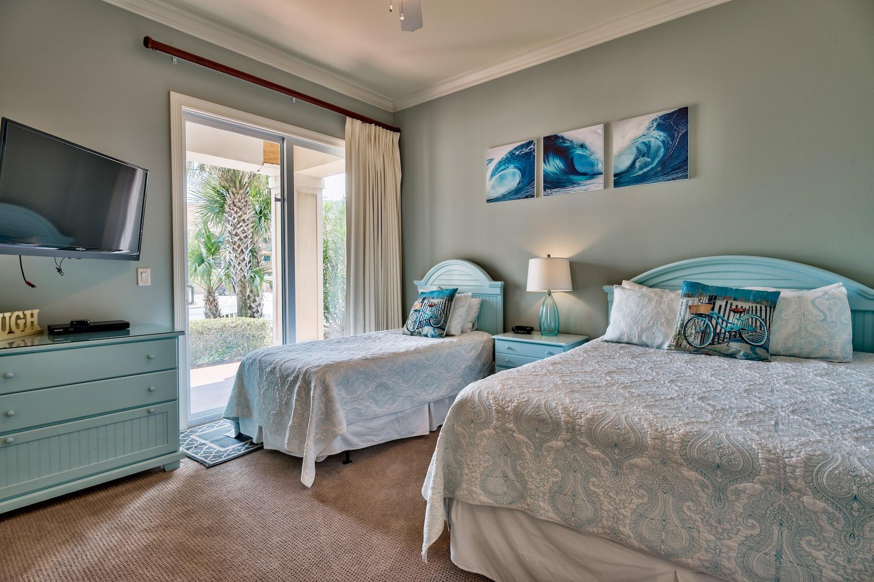 CRYSTAL BEACH - Residential