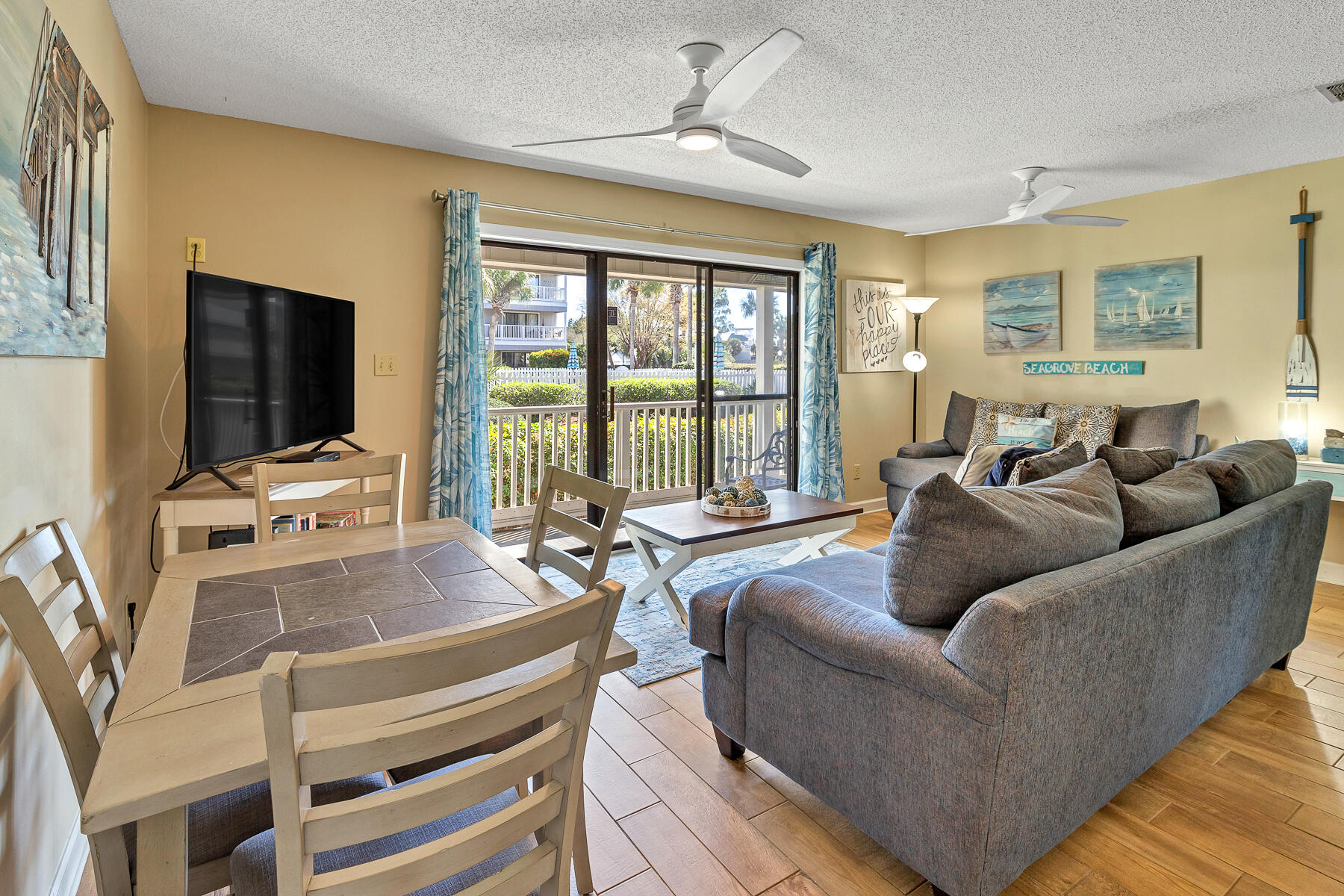 BEACHWOOD VILLAS CONDO PH 2 - Residential