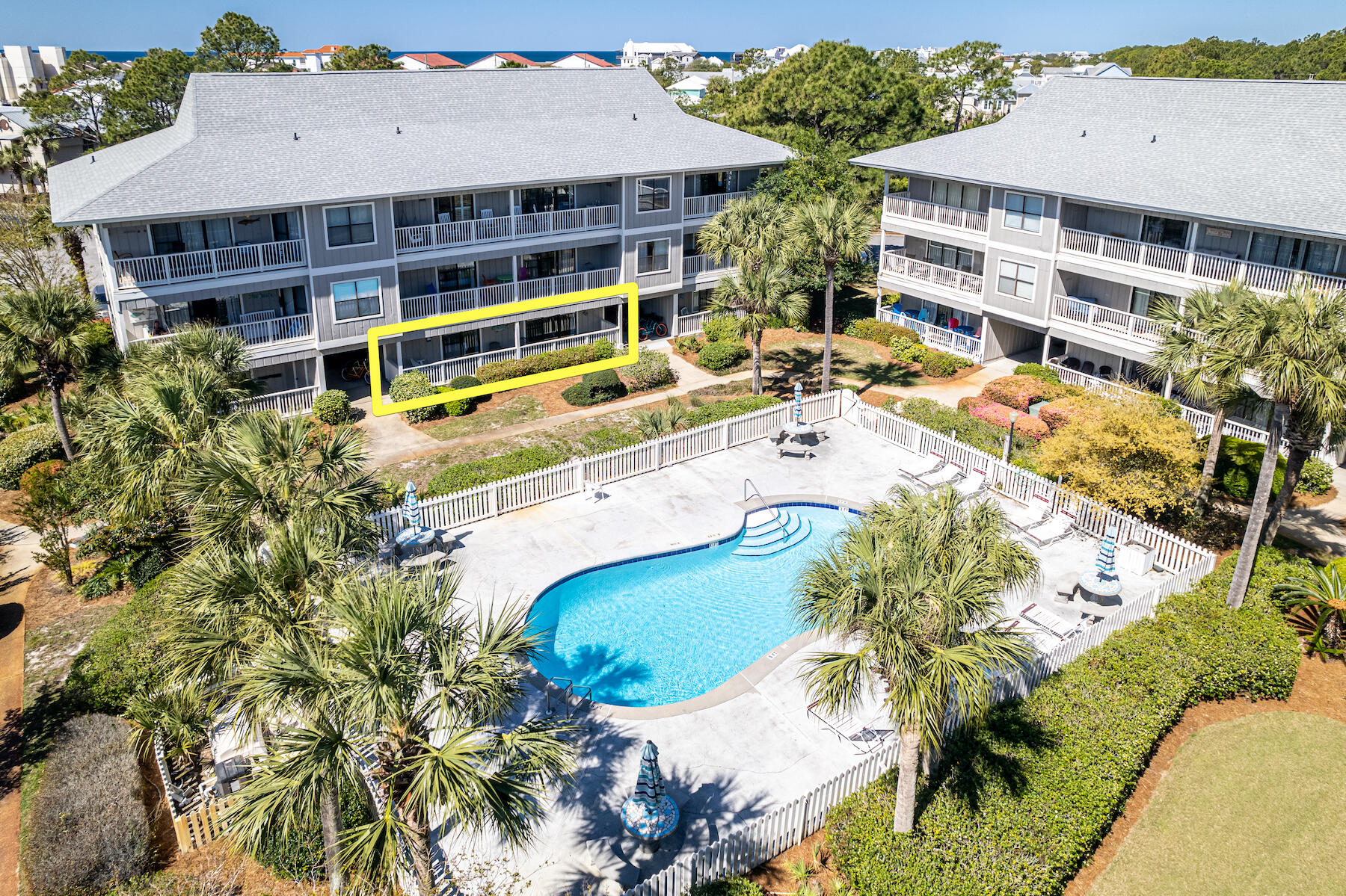 BEACHWOOD VILLAS CONDO PH 2 - Residential