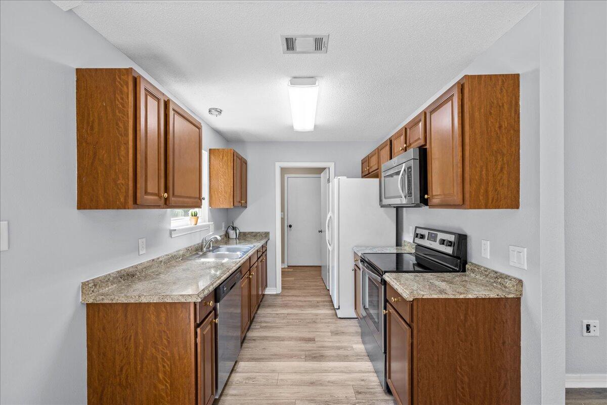 COUNTRYVIEW ESTATES - Residential