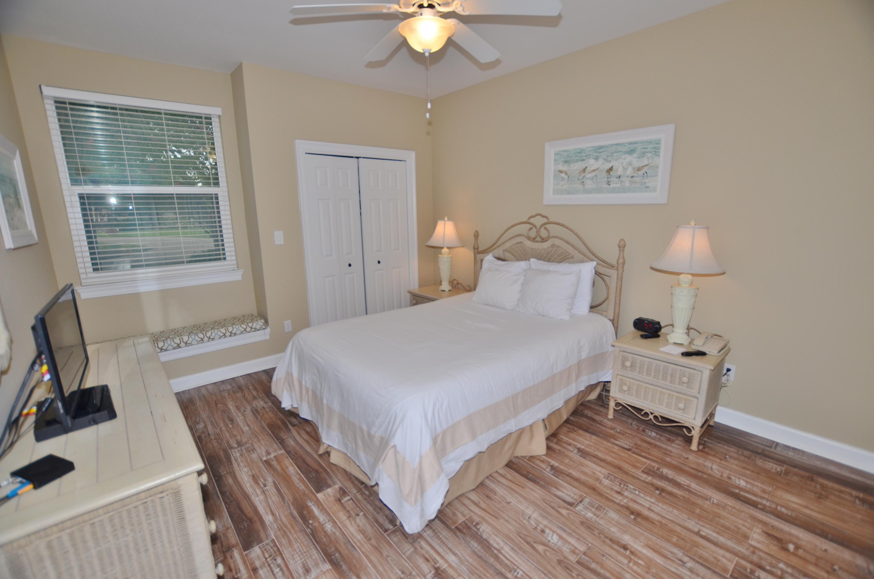 TURNBERRY VILLAS CONDO - Residential Lease