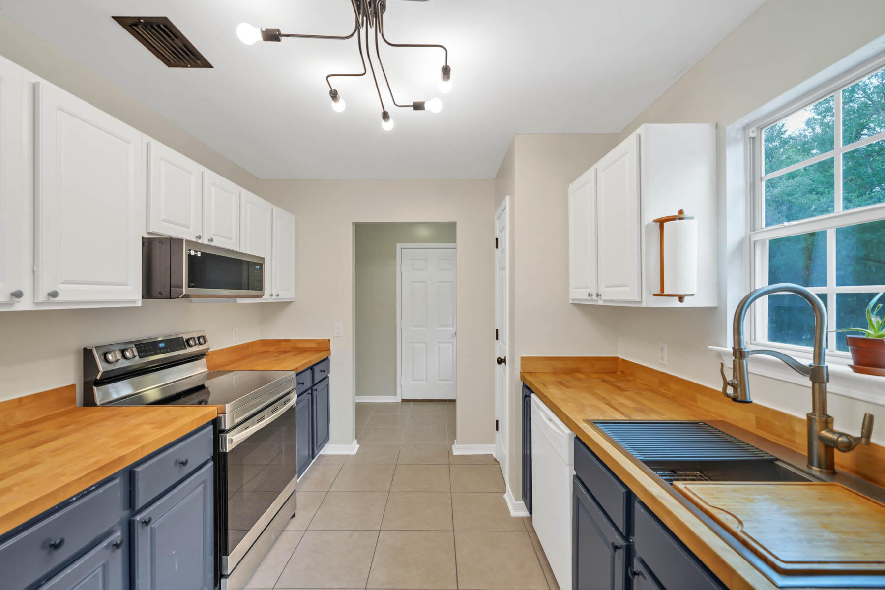 HOLLEY BY THE SEA - Residential