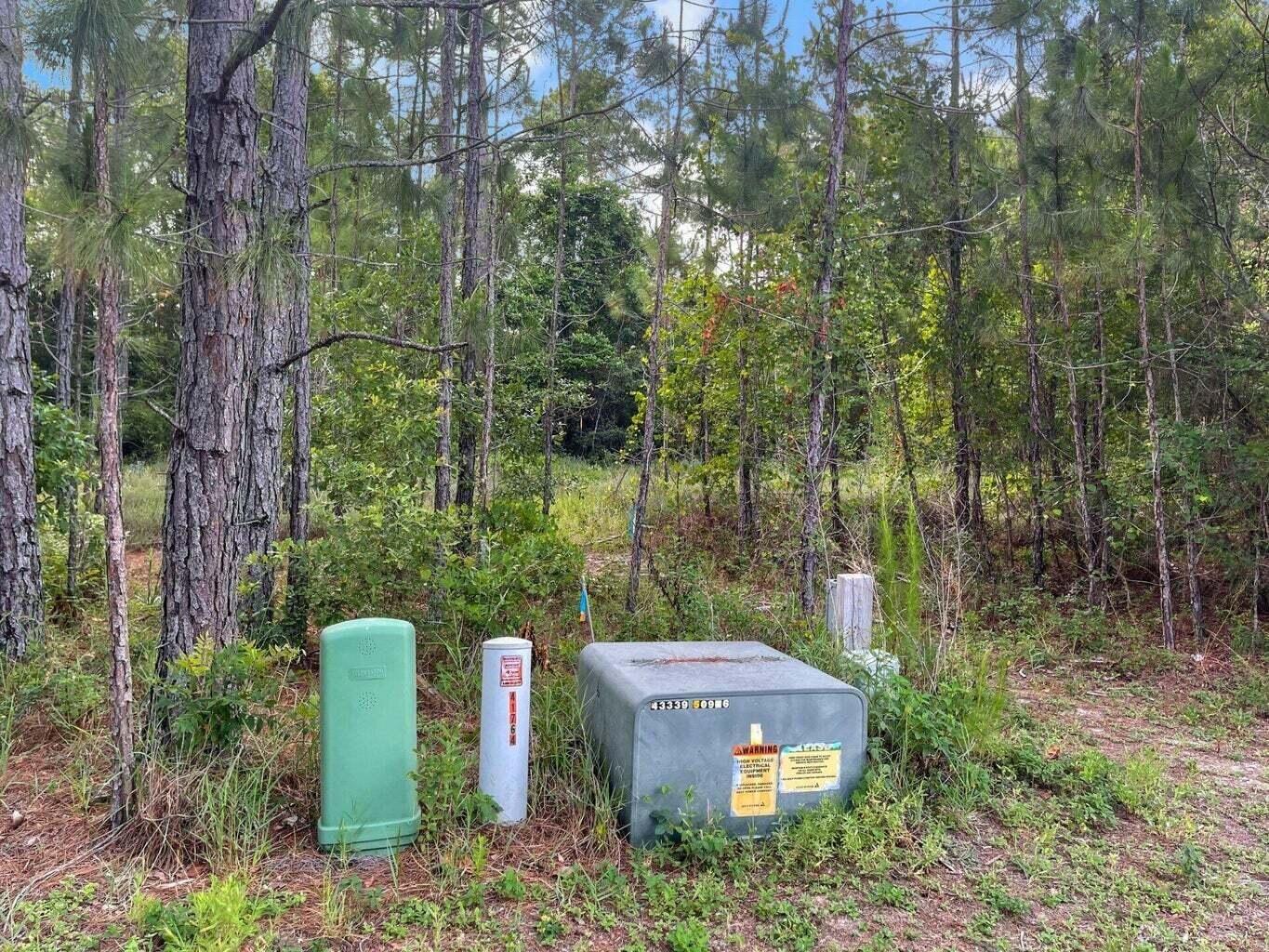 MACK BAYOU ESTATES - Land