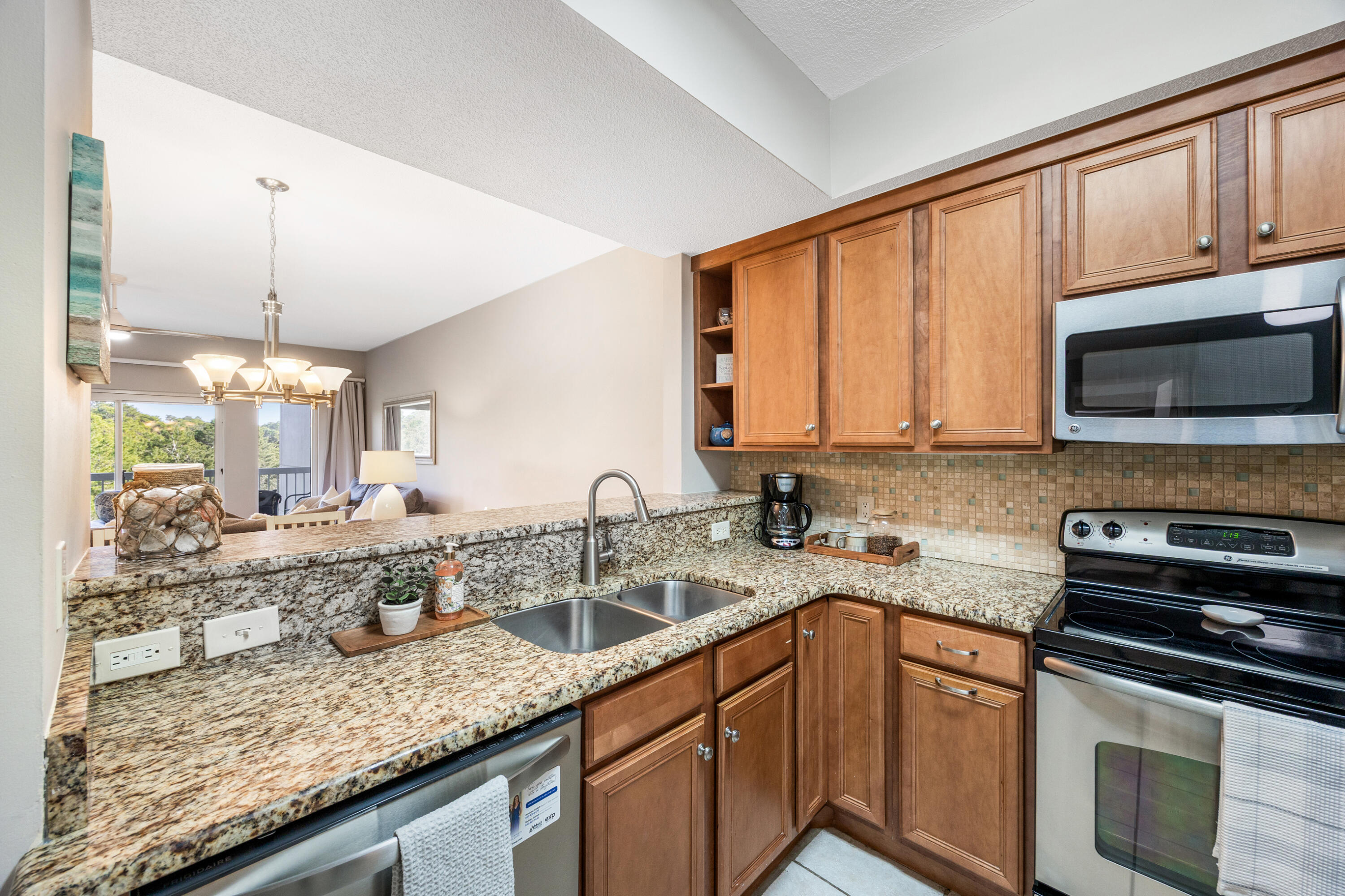 SUMMIT AT TOPS'L (THE) - Residential