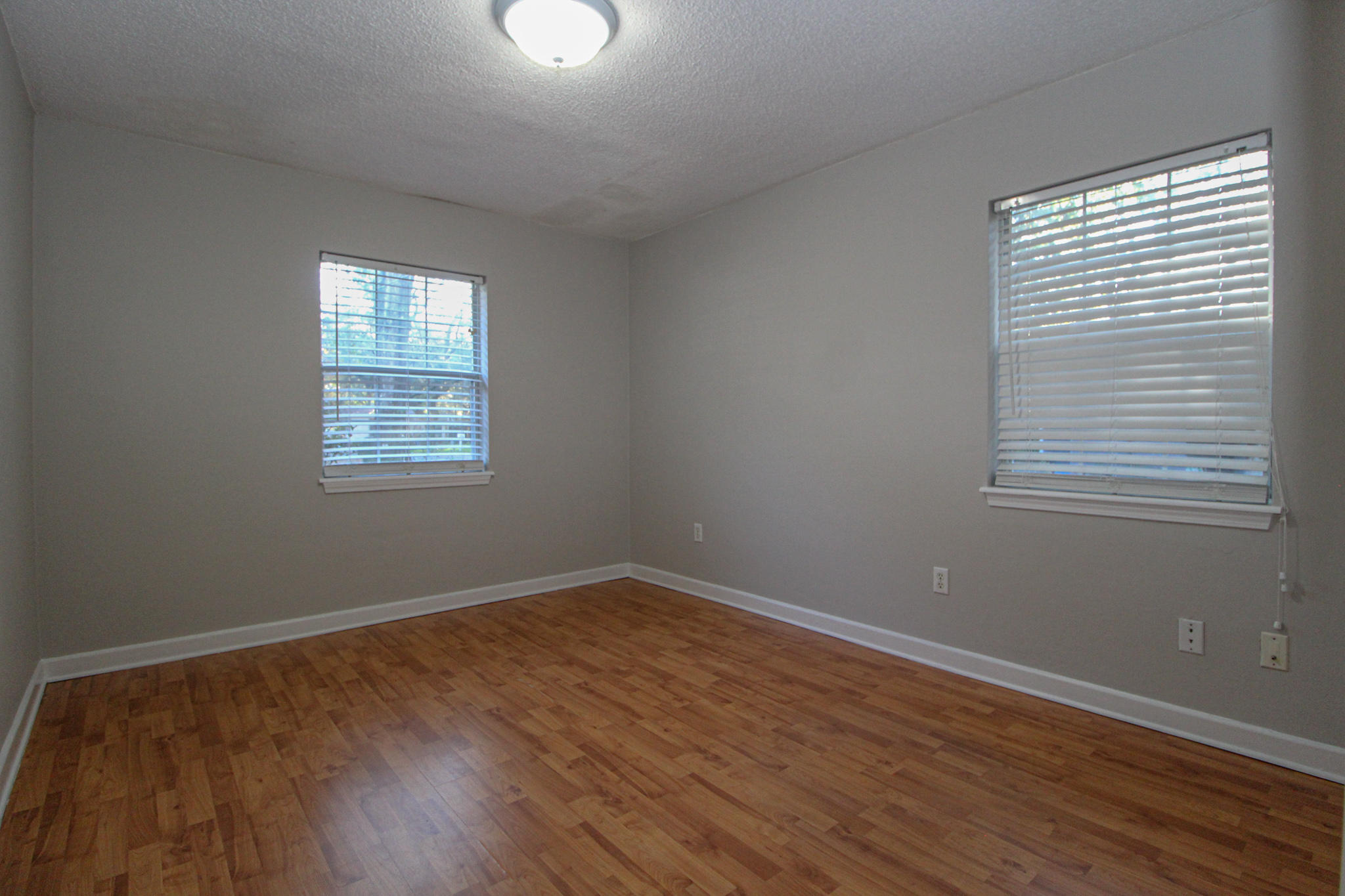 ELLIOTTS POINT RESUB - Residential Lease