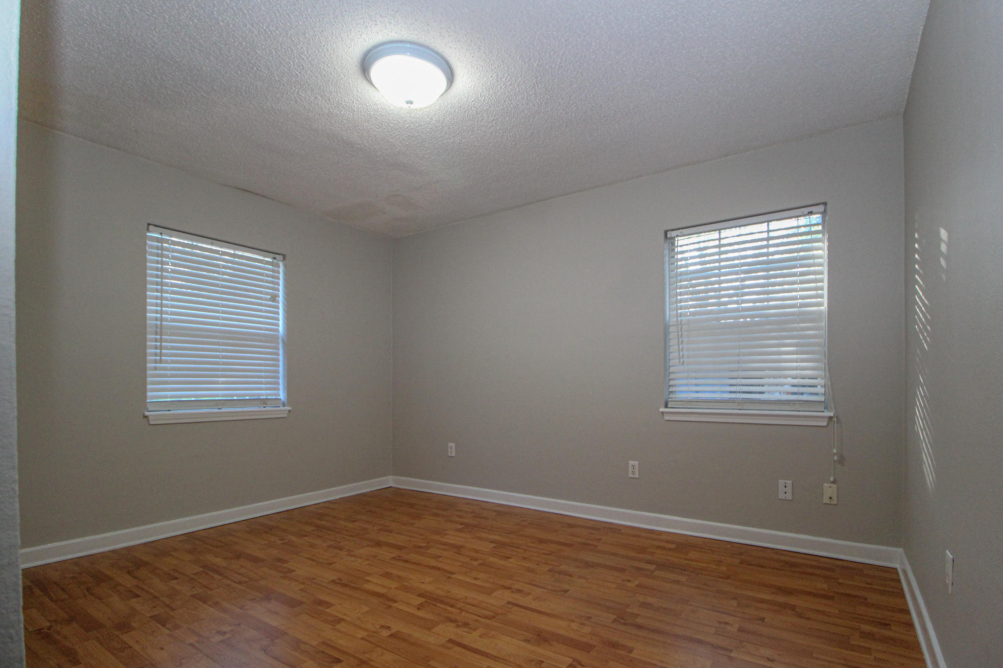 ELLIOTTS POINT RESUB - Residential Lease