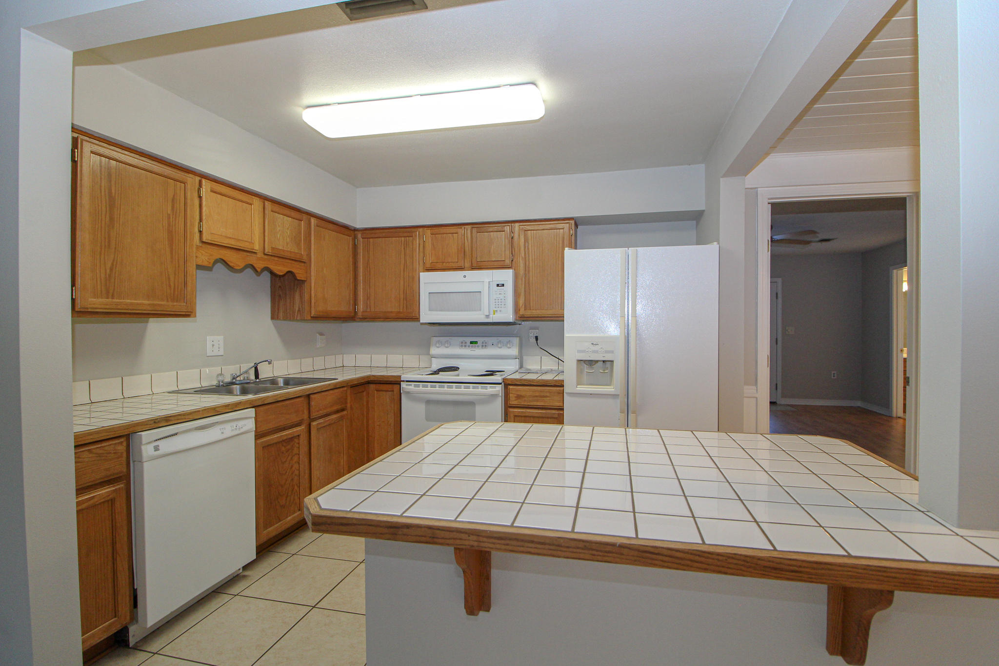 ELLIOTTS POINT RESUB - Residential Lease