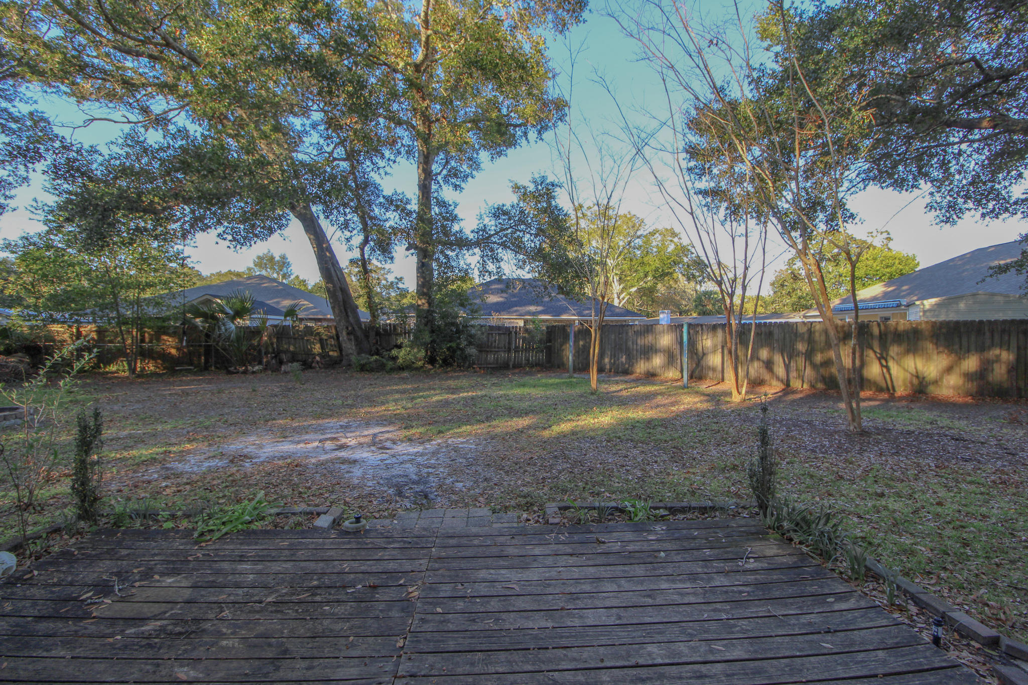 ELLIOTTS POINT RESUB - Residential Lease