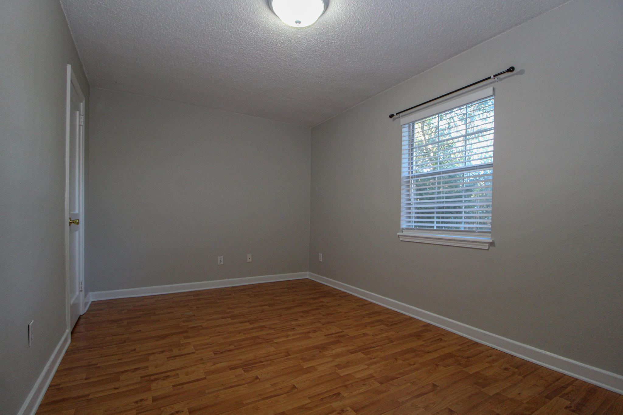 ELLIOTTS POINT RESUB - Residential Lease