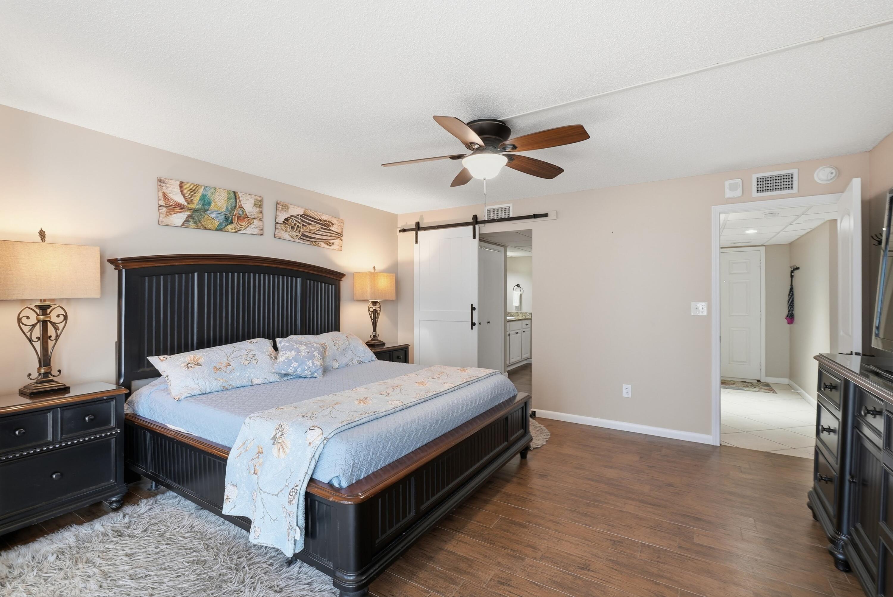 EDGEWATER - Residential