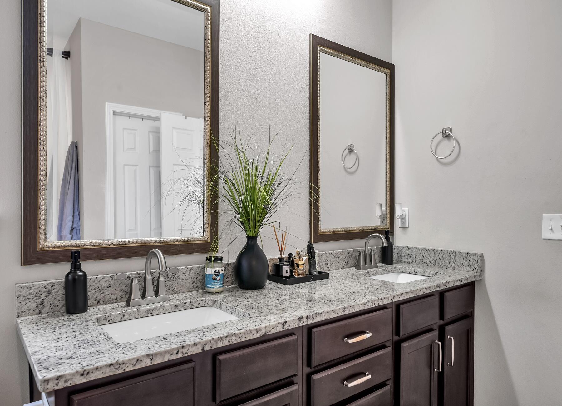 NO RECORDED SUBDIVISION - Residential Lease