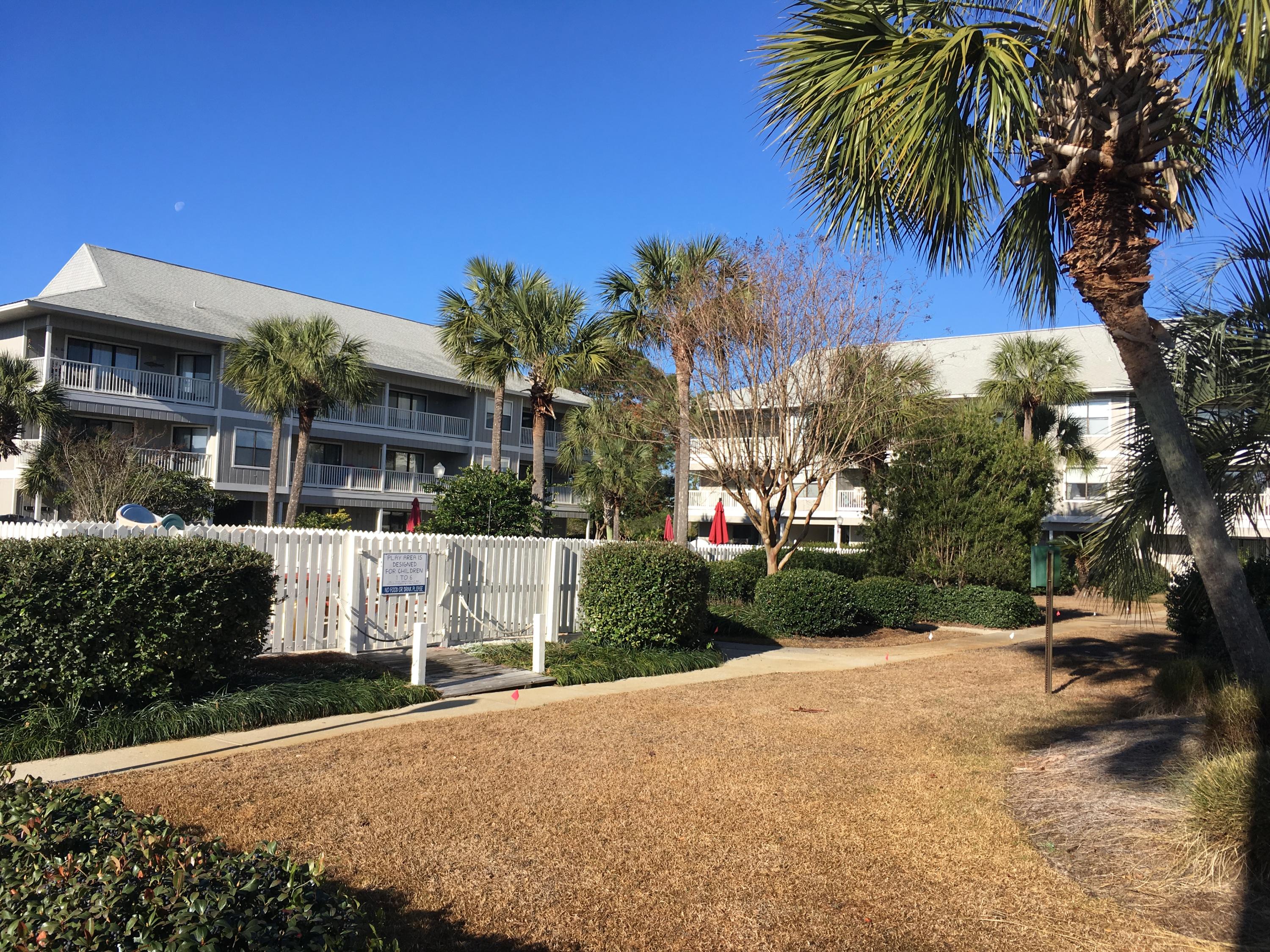BEACHWOOD VILLAS CONDO PH 2 - Residential