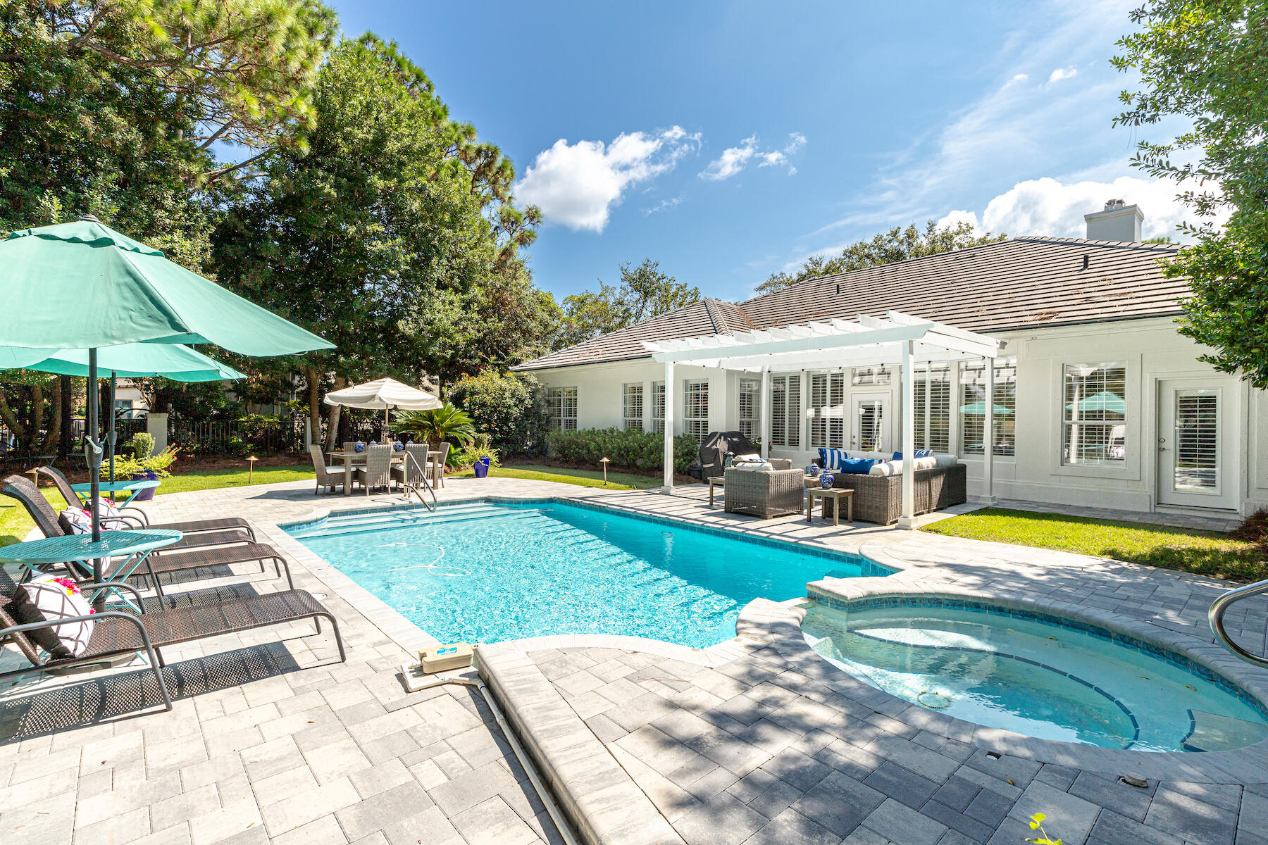 BAYTOWNE AVENUE - Residential