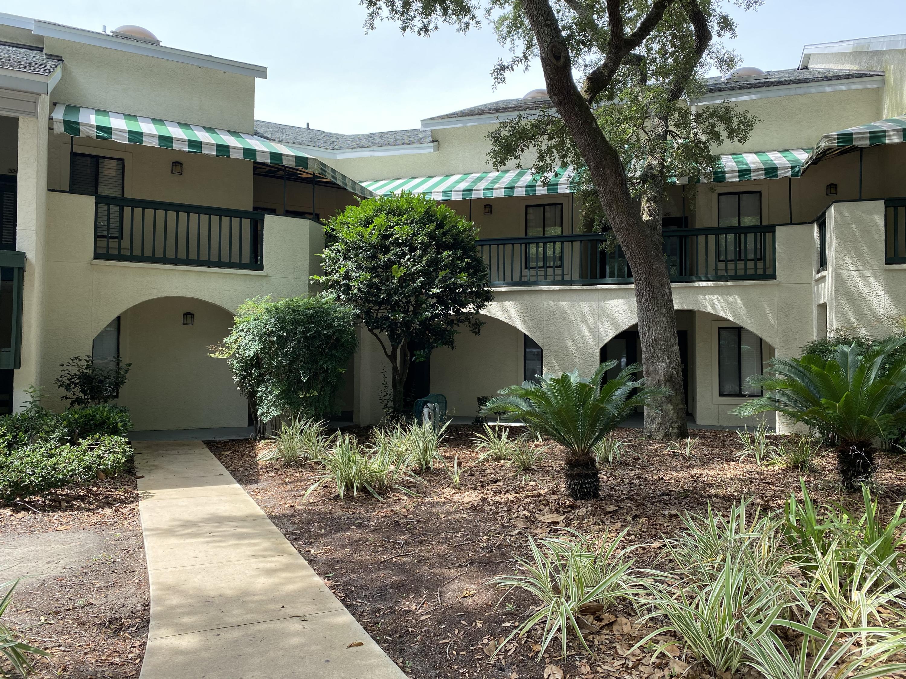 LAKESIDE CONDO AT BLUEWATER BAY - Residential Lease