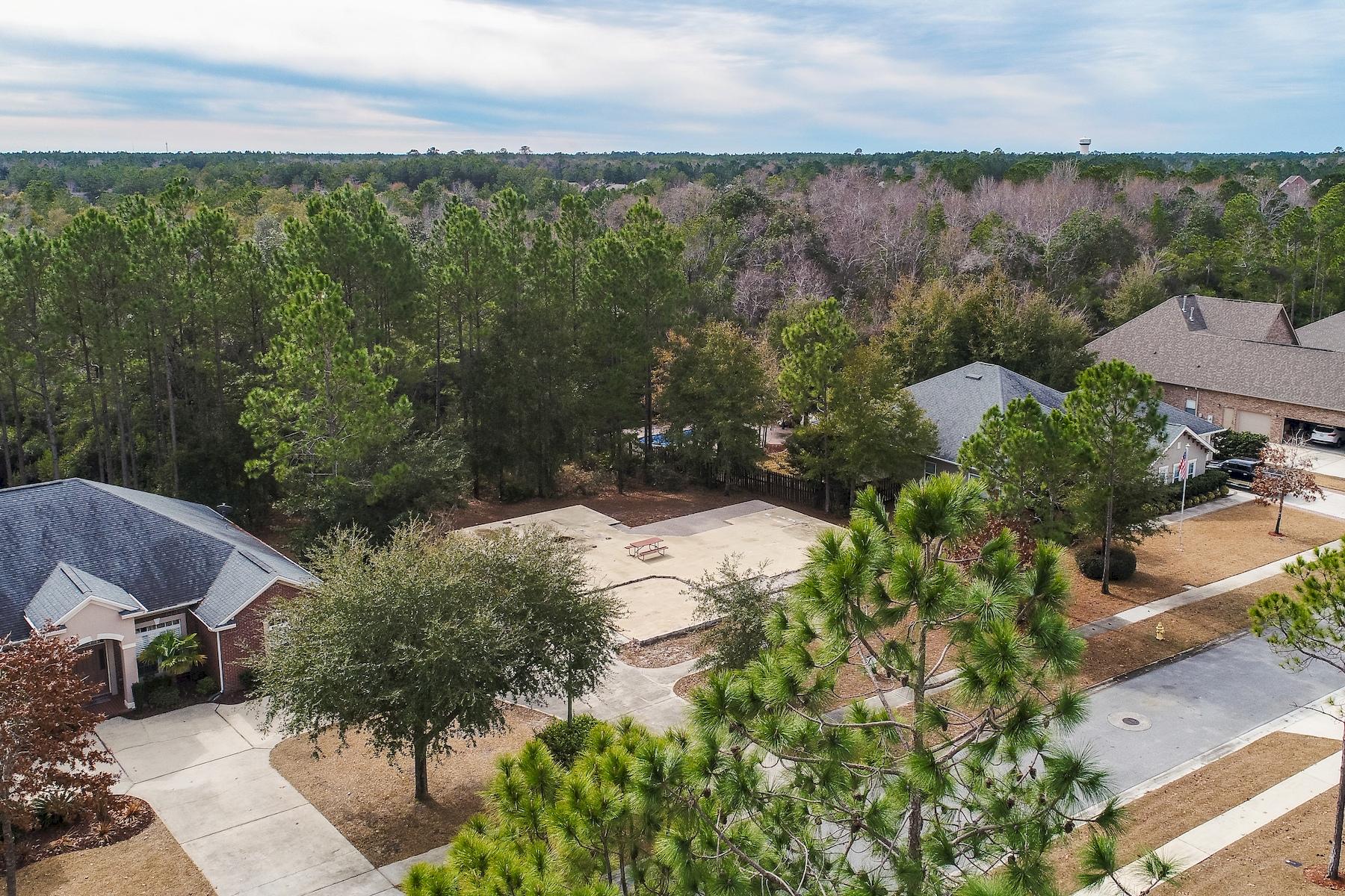 HAMMOCK BAY - Land