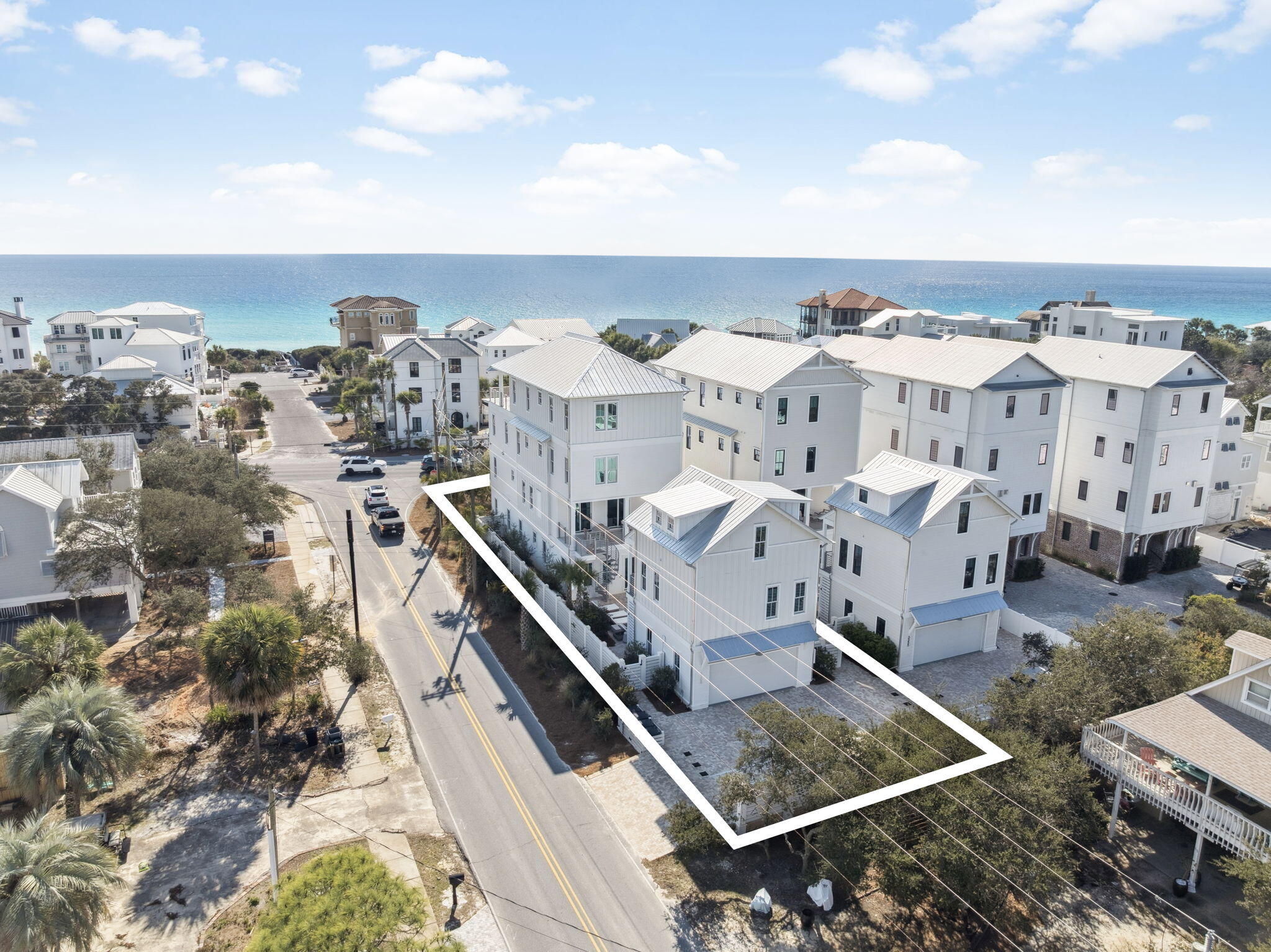 GULF SHORE MANOR - Residential