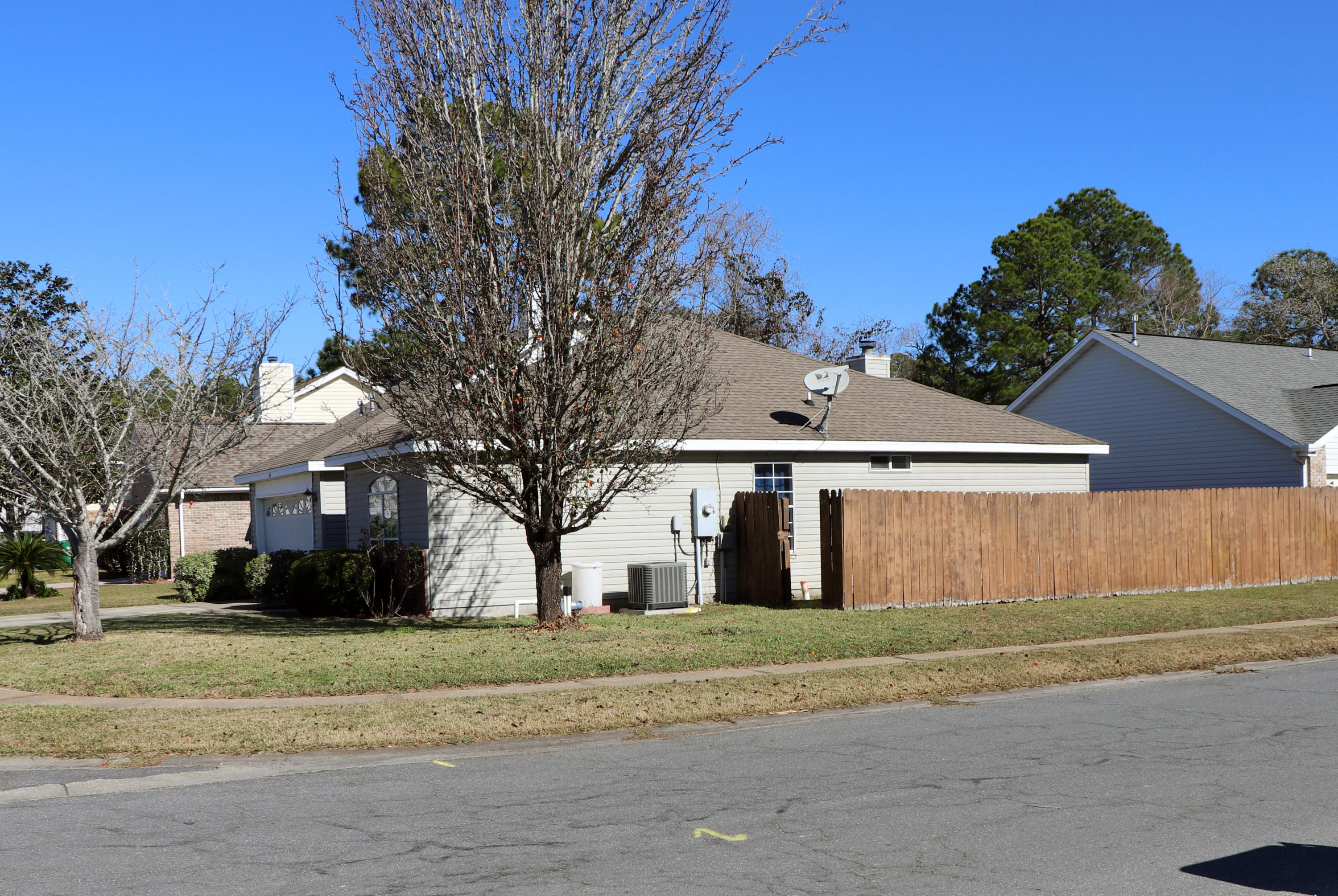 FOREST OAKS PH 2 LOT 4 BLK B - Residential