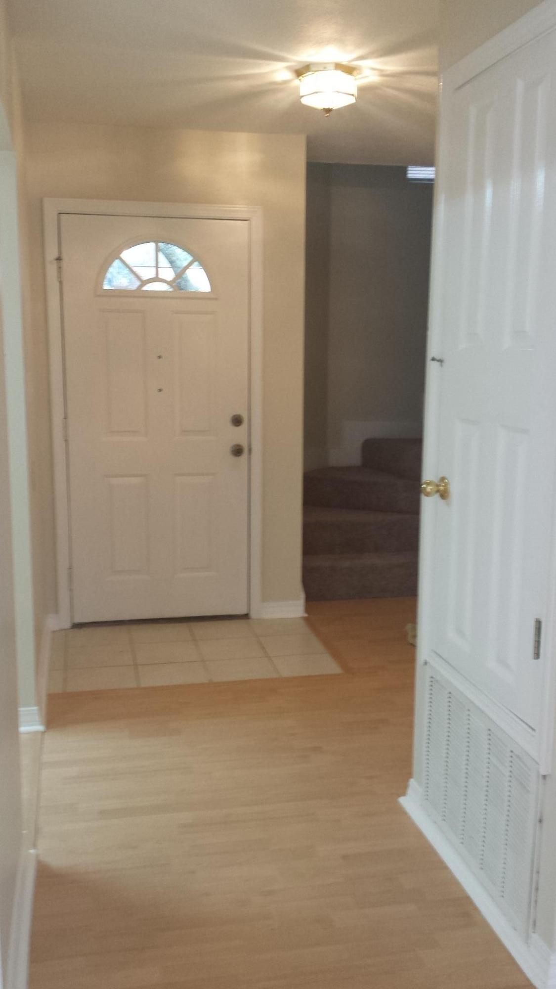 VALPARAISO PINECREST 5 - Residential Lease