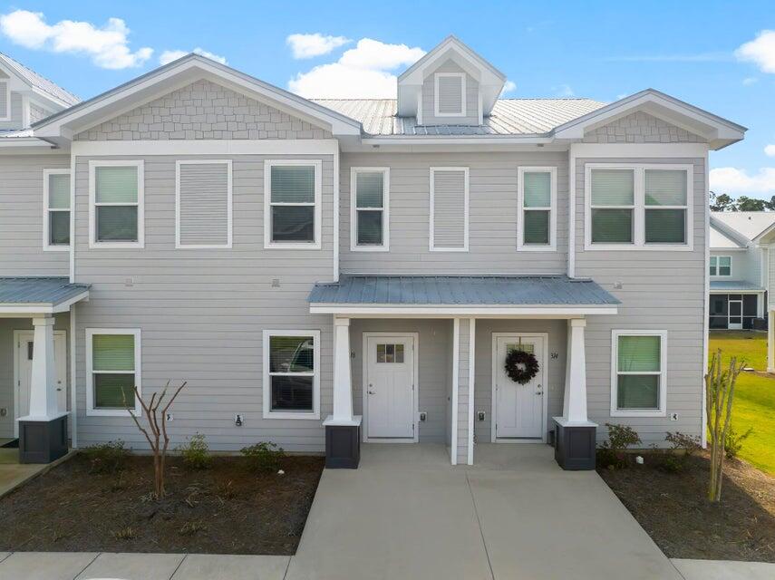 VERANDAS AT FREEPORT - Residential Lease