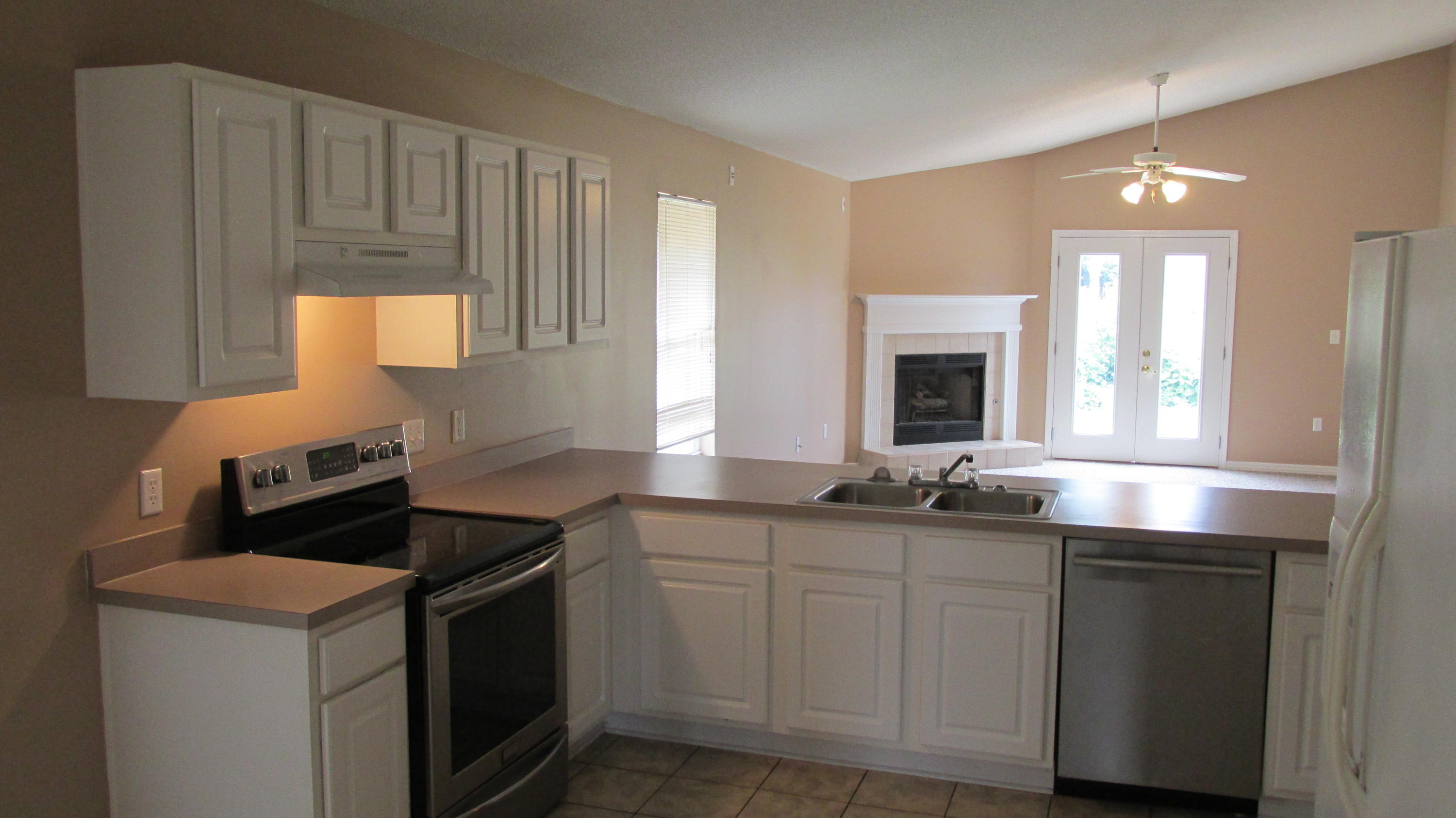 SUNSAIL S/D - Residential Lease