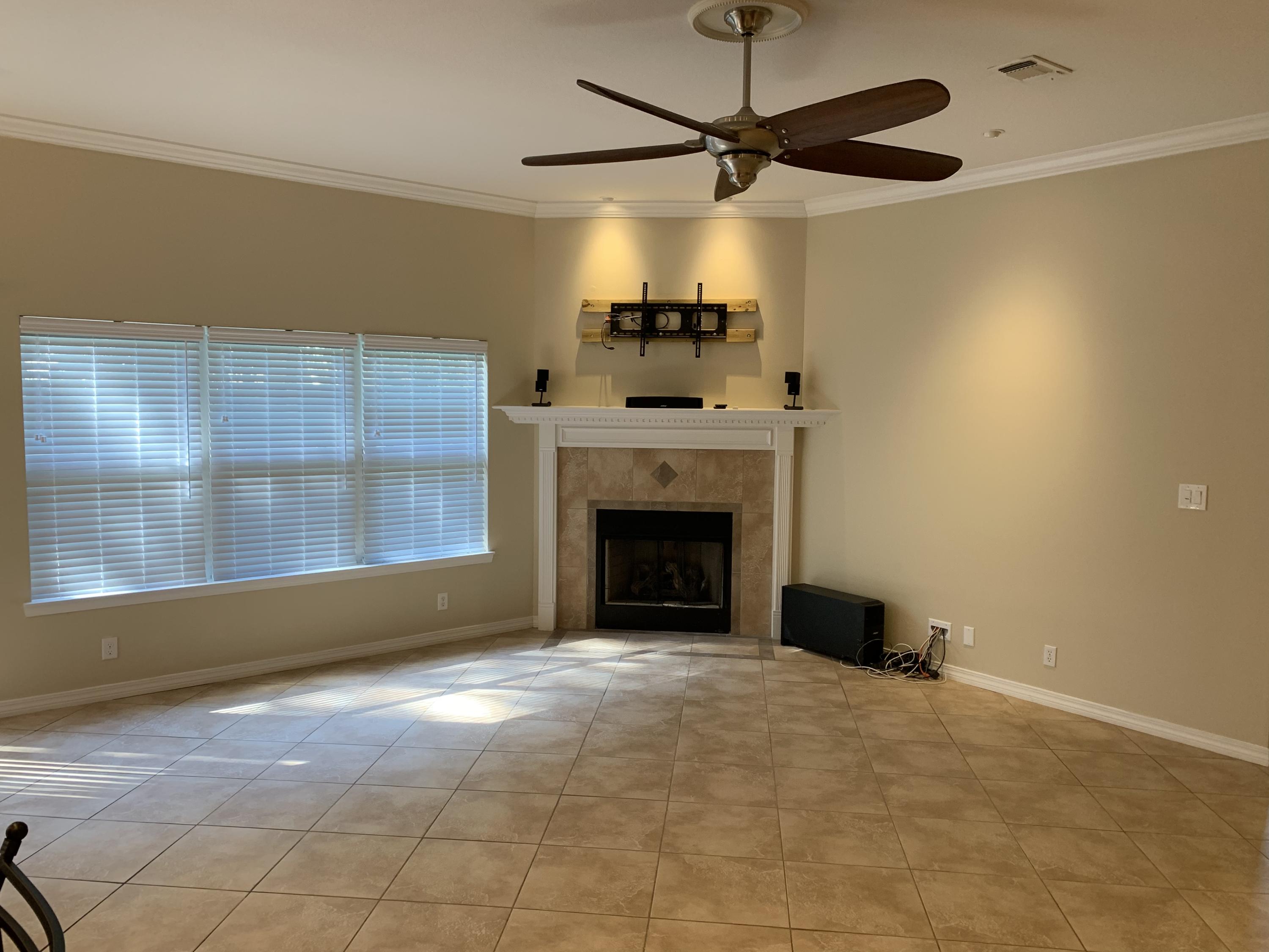 RAINTREE ESTATES - Residential Lease