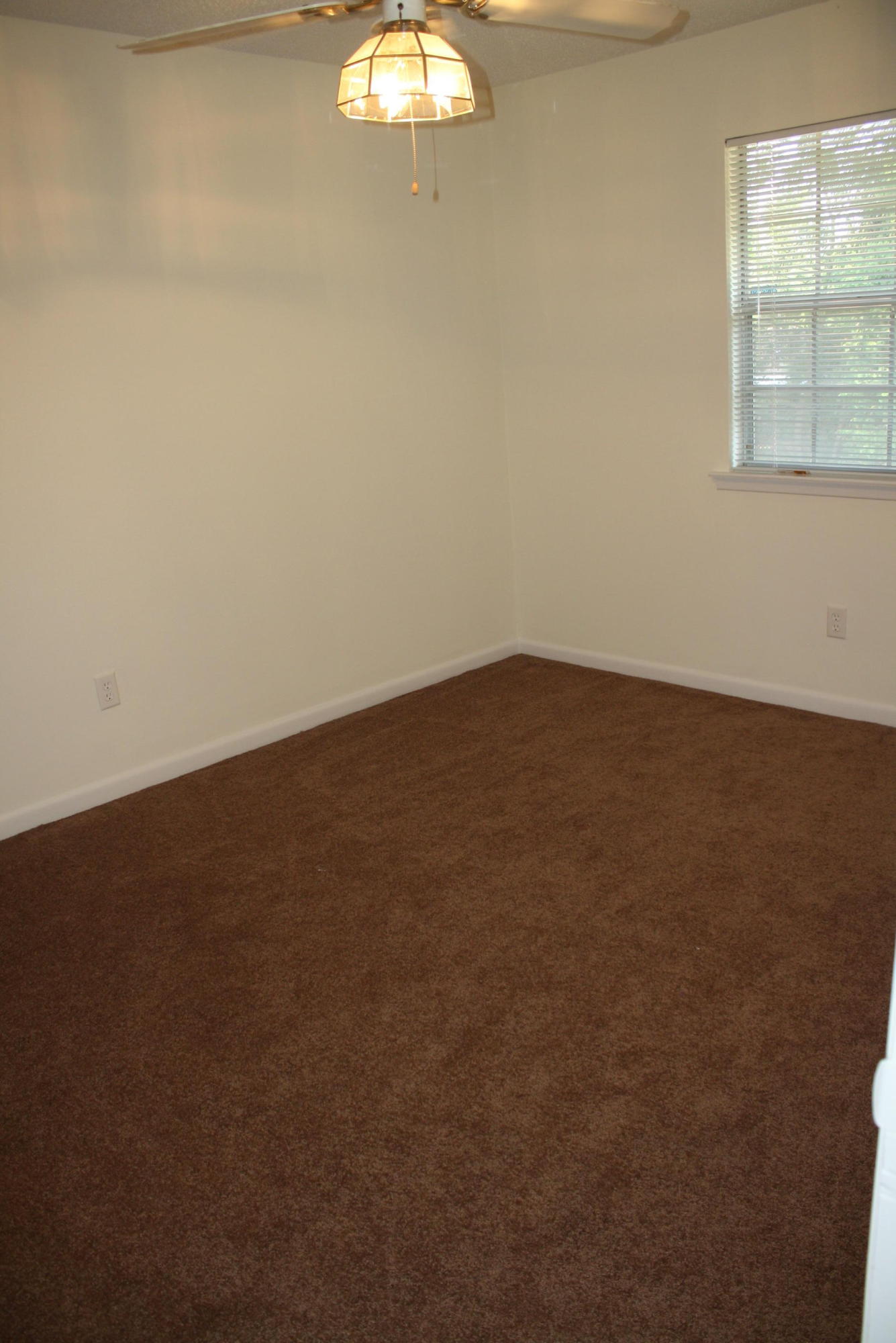 VALENCIA ARMS - Residential Lease
