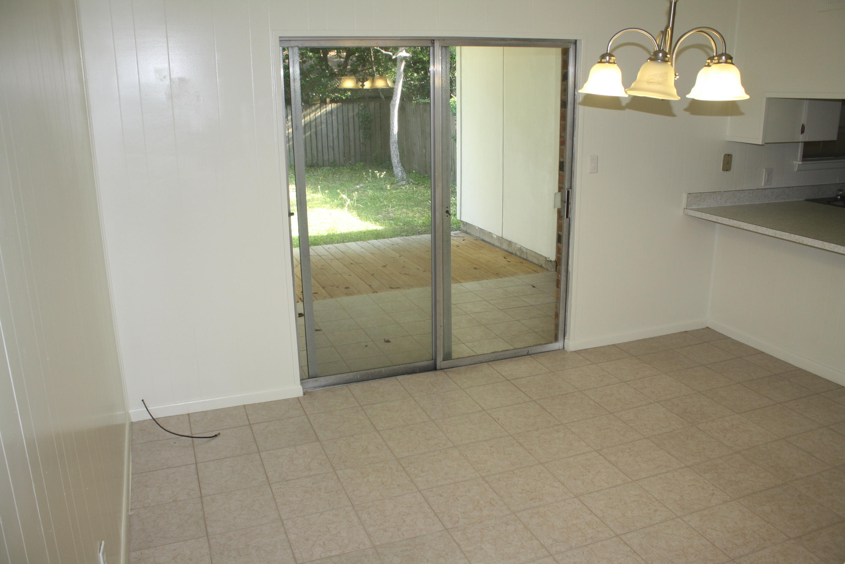 VALENCIA ARMS - Residential Lease