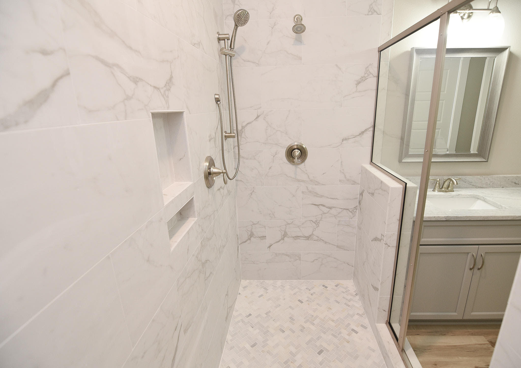 MH NICE & VALP - Residential Lease
