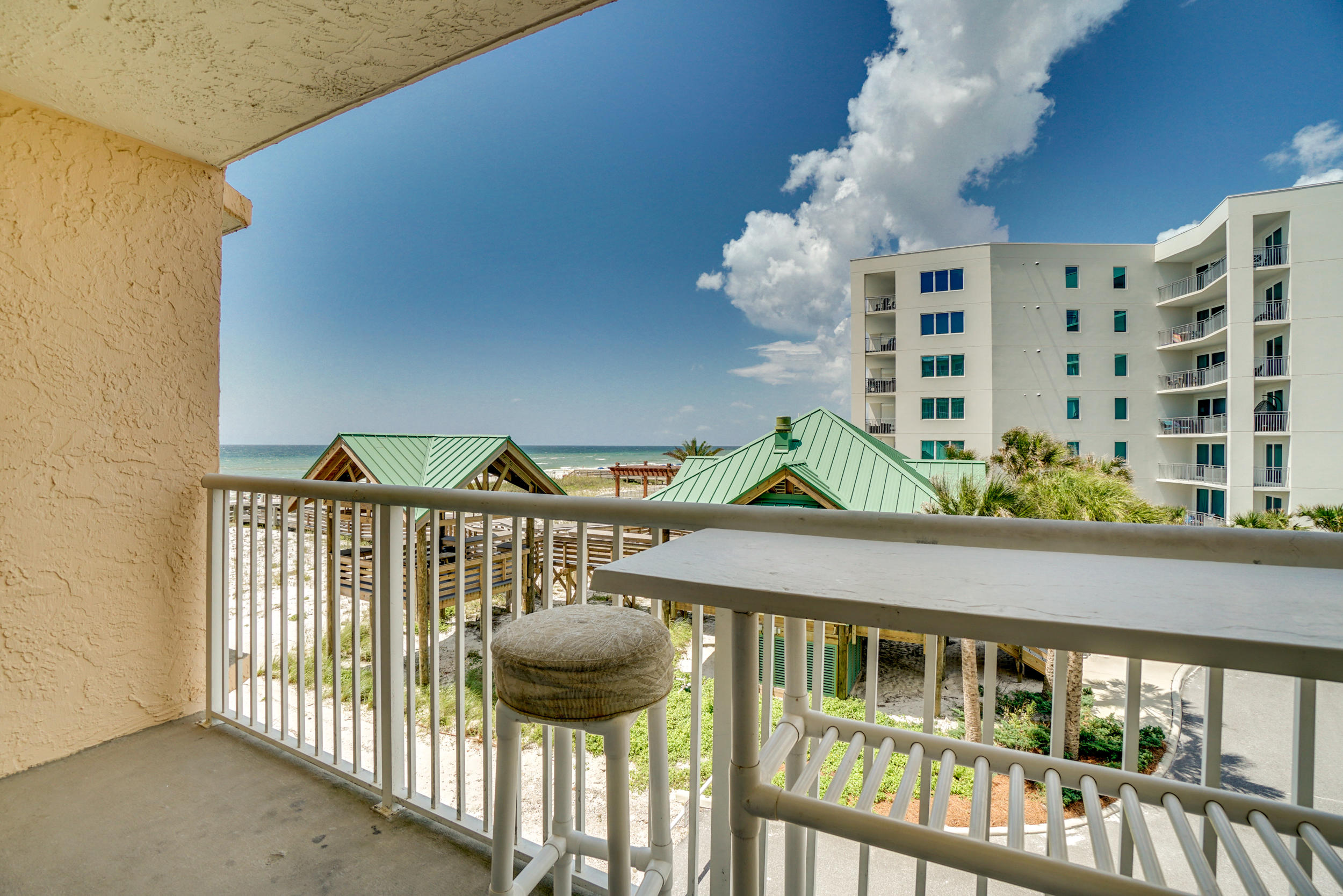 ISLANDER BEACH RESORT CONDO - Residential