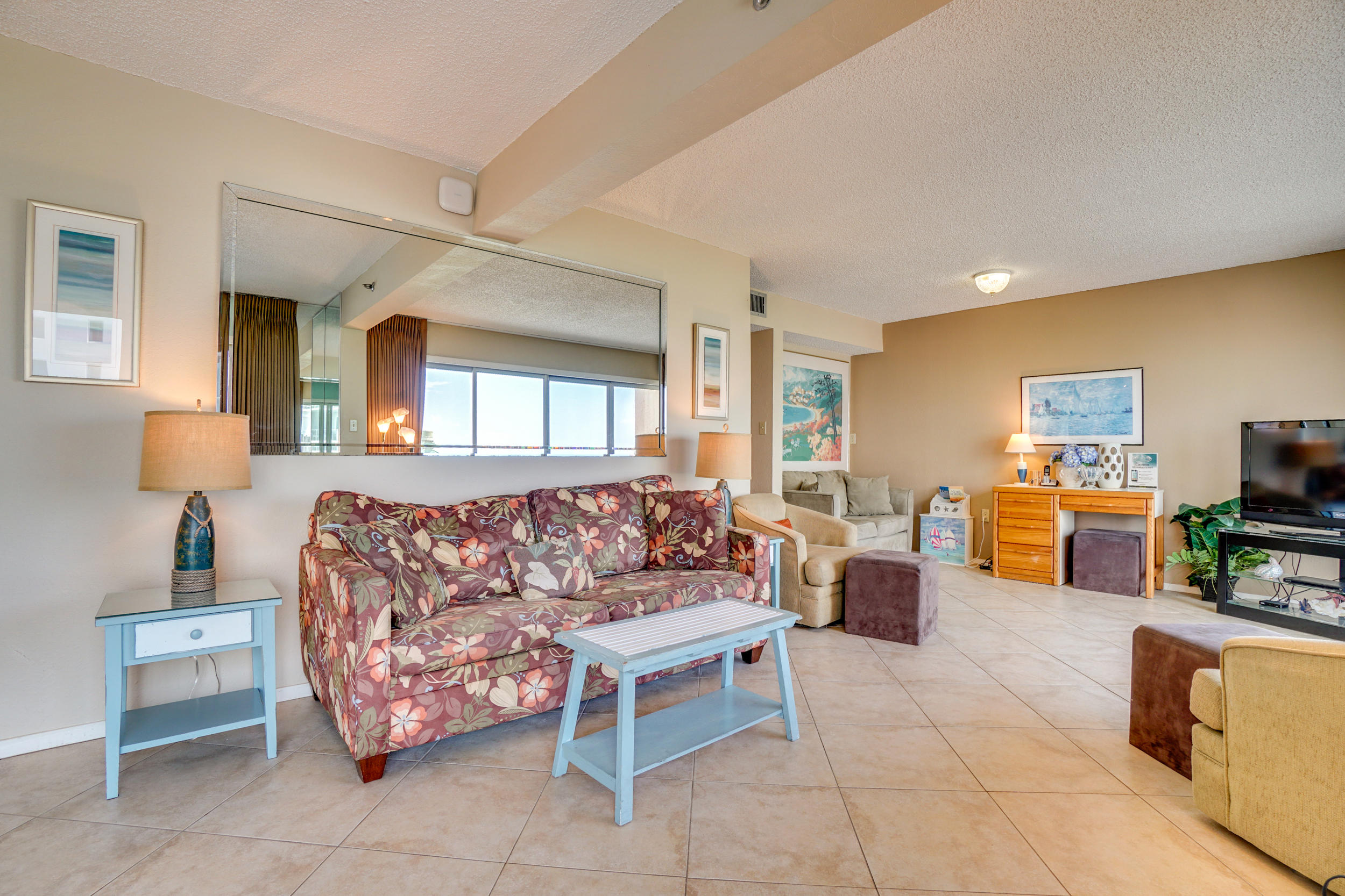 ISLANDER BEACH RESORT CONDO - Residential