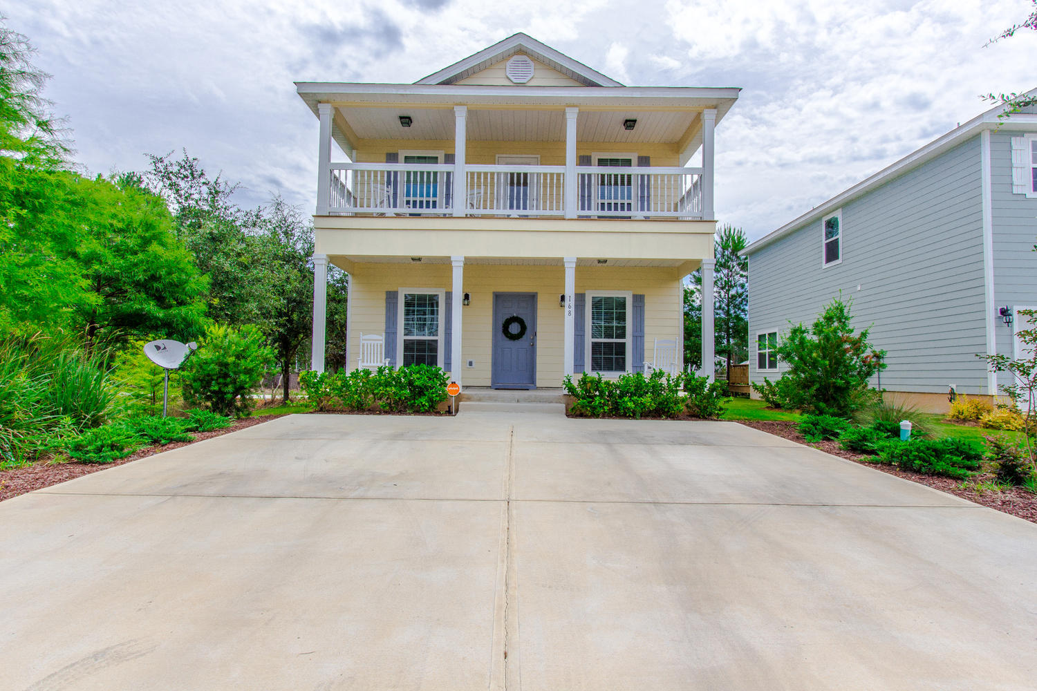 This is a Savannah floor plan with approx 1796 sq. ft,
This two story home features a covered porch and a large balcony! It is 3 bedrooms and 2.5 baths with a large open family room and a gorgeous kitchen with beautiful cabinetry and granite counters, The Master Bedroom is large and opens to a full length balcony! The secondary bedrooms are spacious and the location is fabulous!