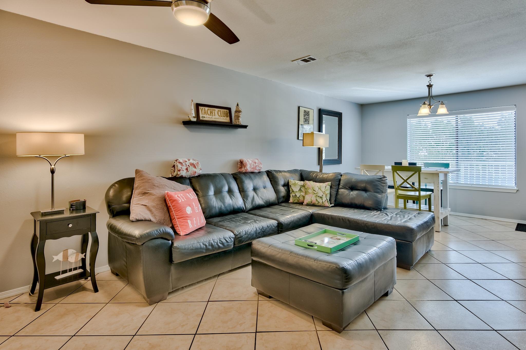 SANDPRINTS CONDO - Residential