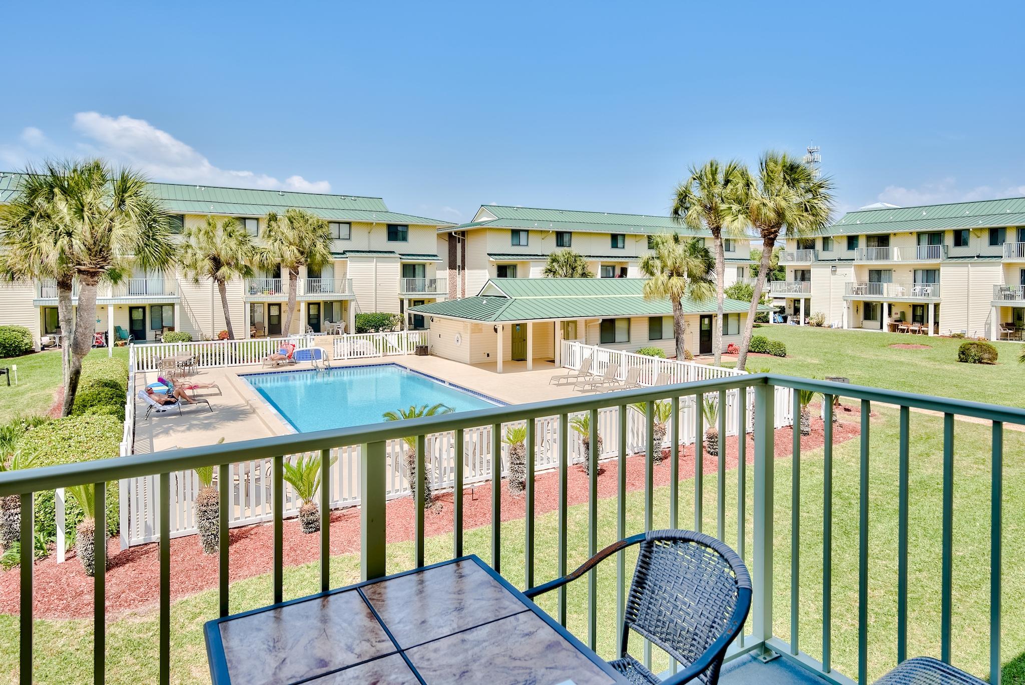 SANDPRINTS CONDO - Residential