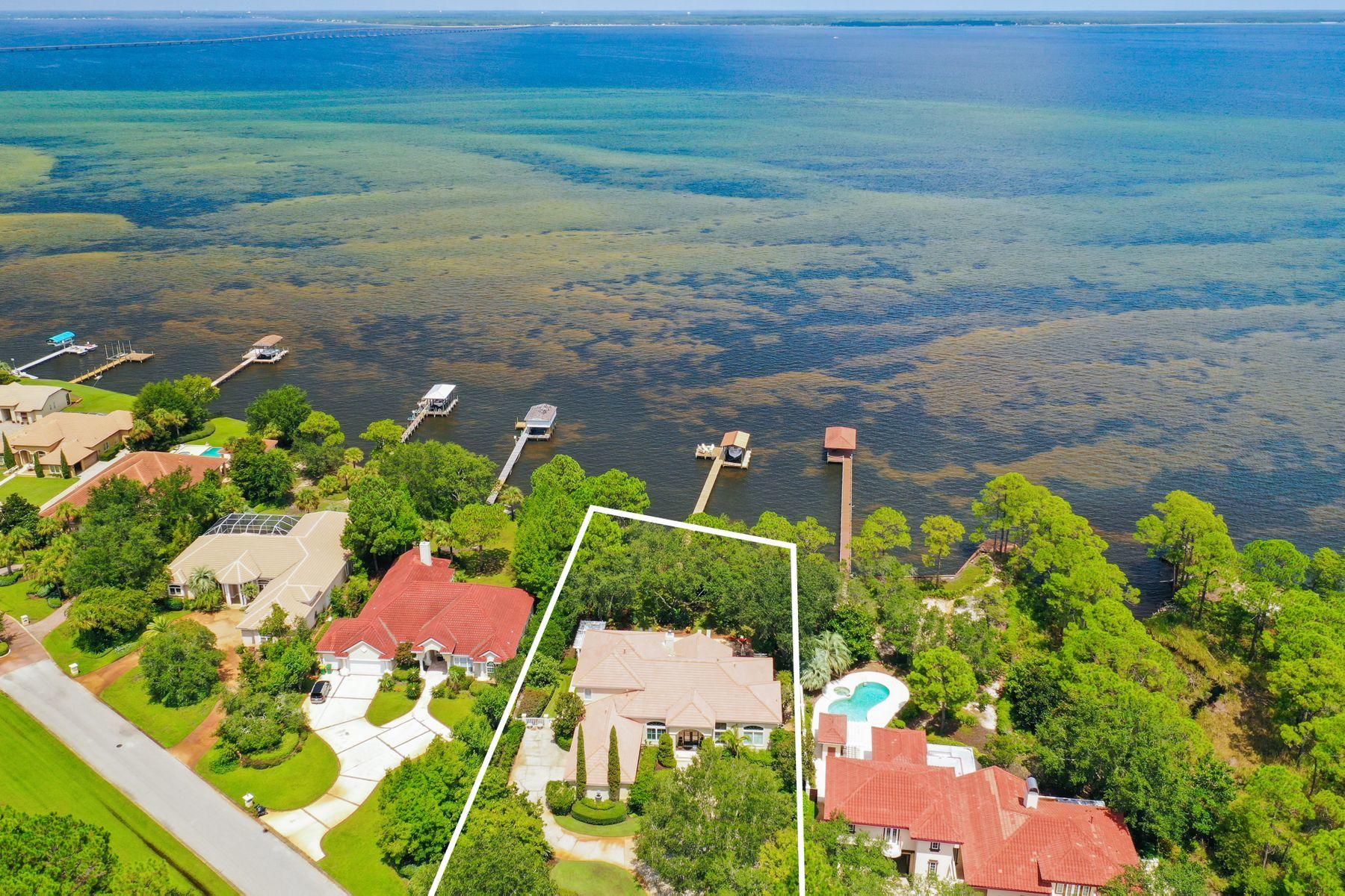 EMERALD BAY - Residential