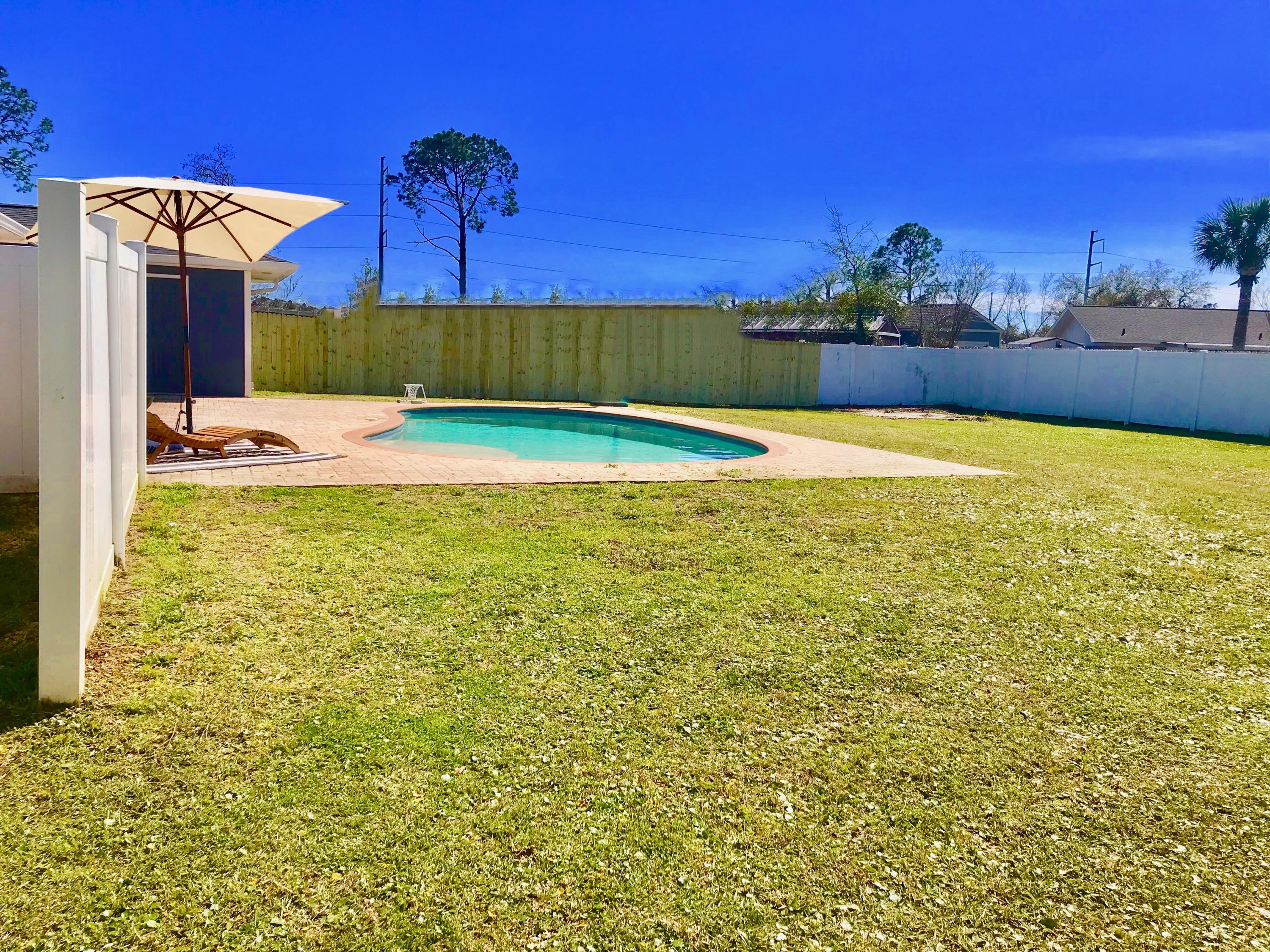 MEADOWBROOK ESTATES - Residential