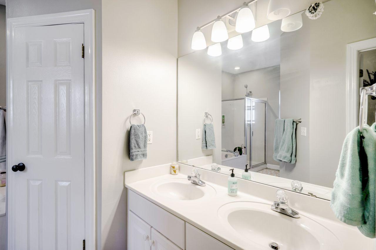 CROSSINGS AT BLUEWATER BAY - Residential