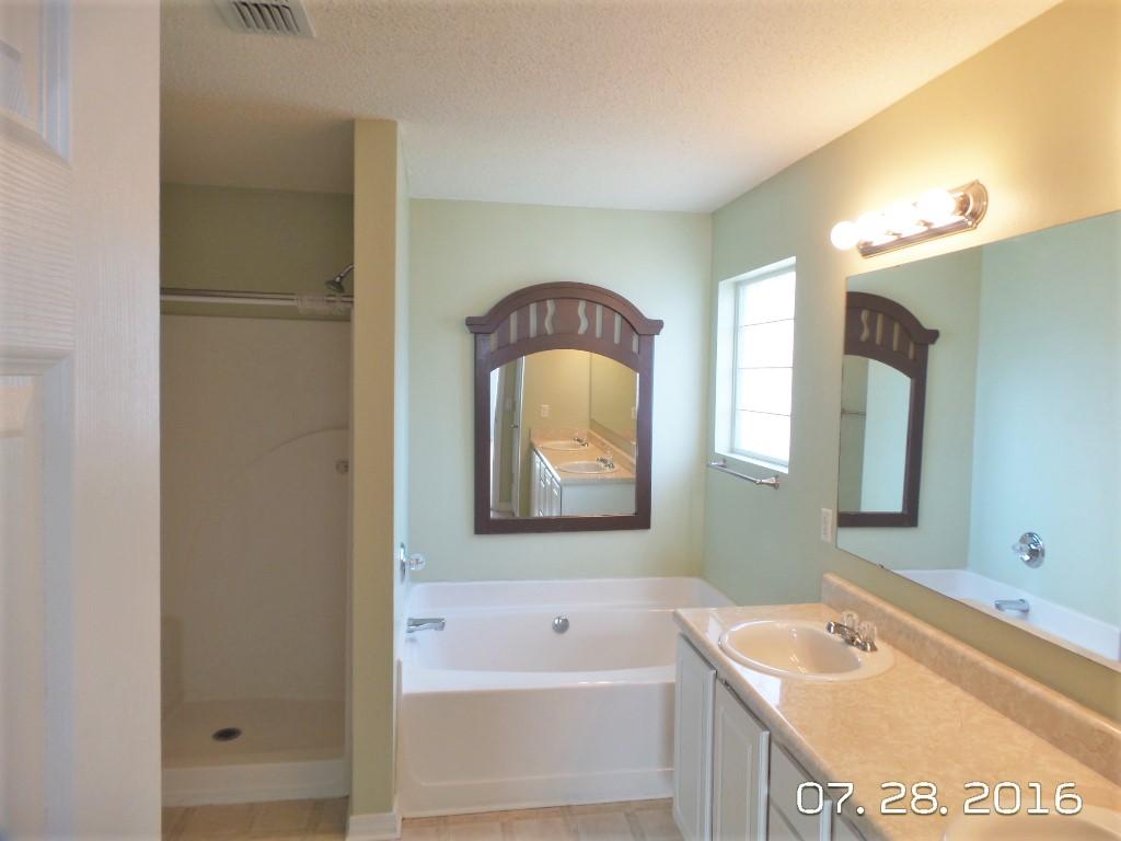COUNTRYVIEW ESTATES 10TH ADDN - Residential Lease