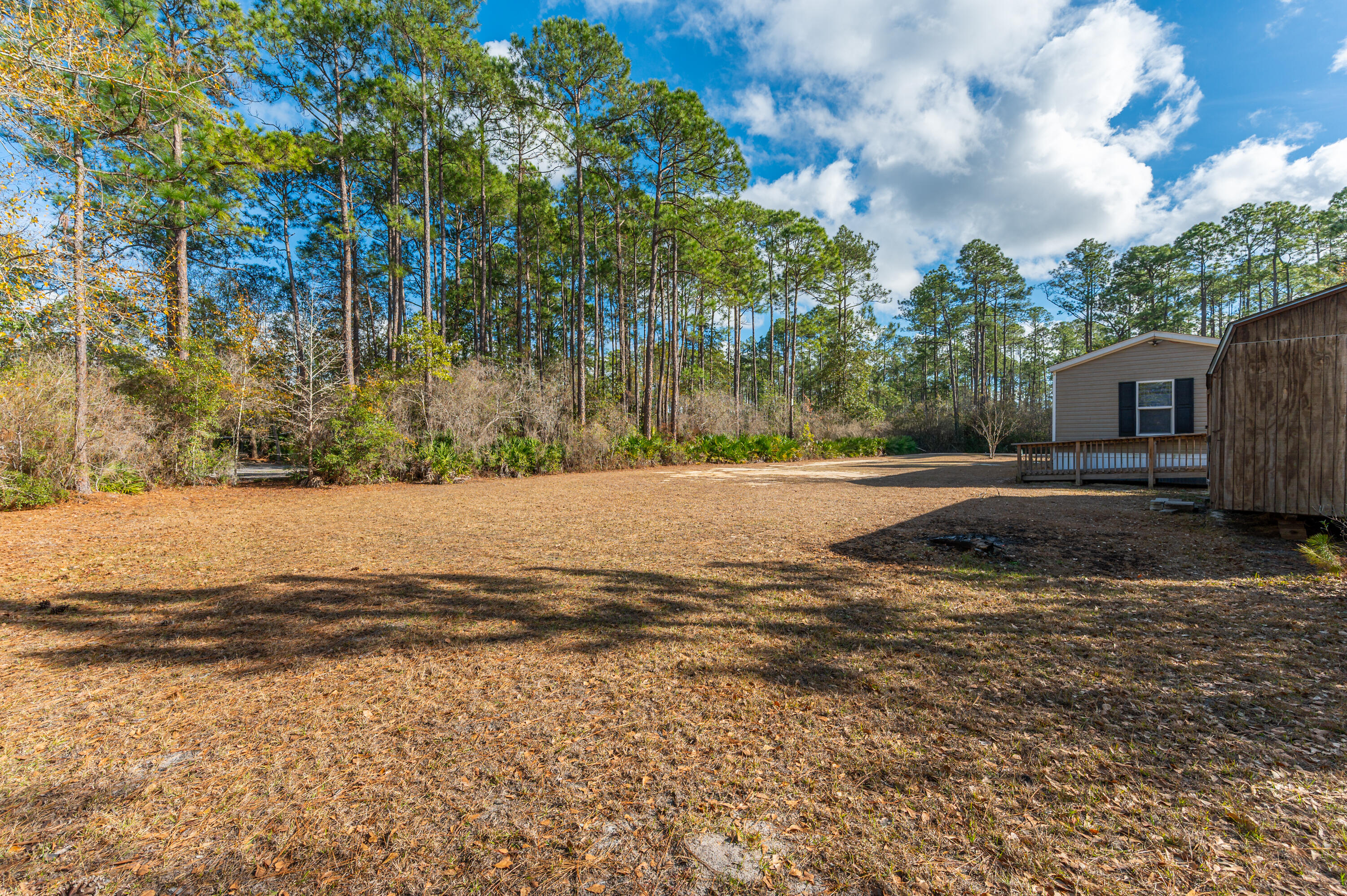 EMERALD SHORES - Residential Lease