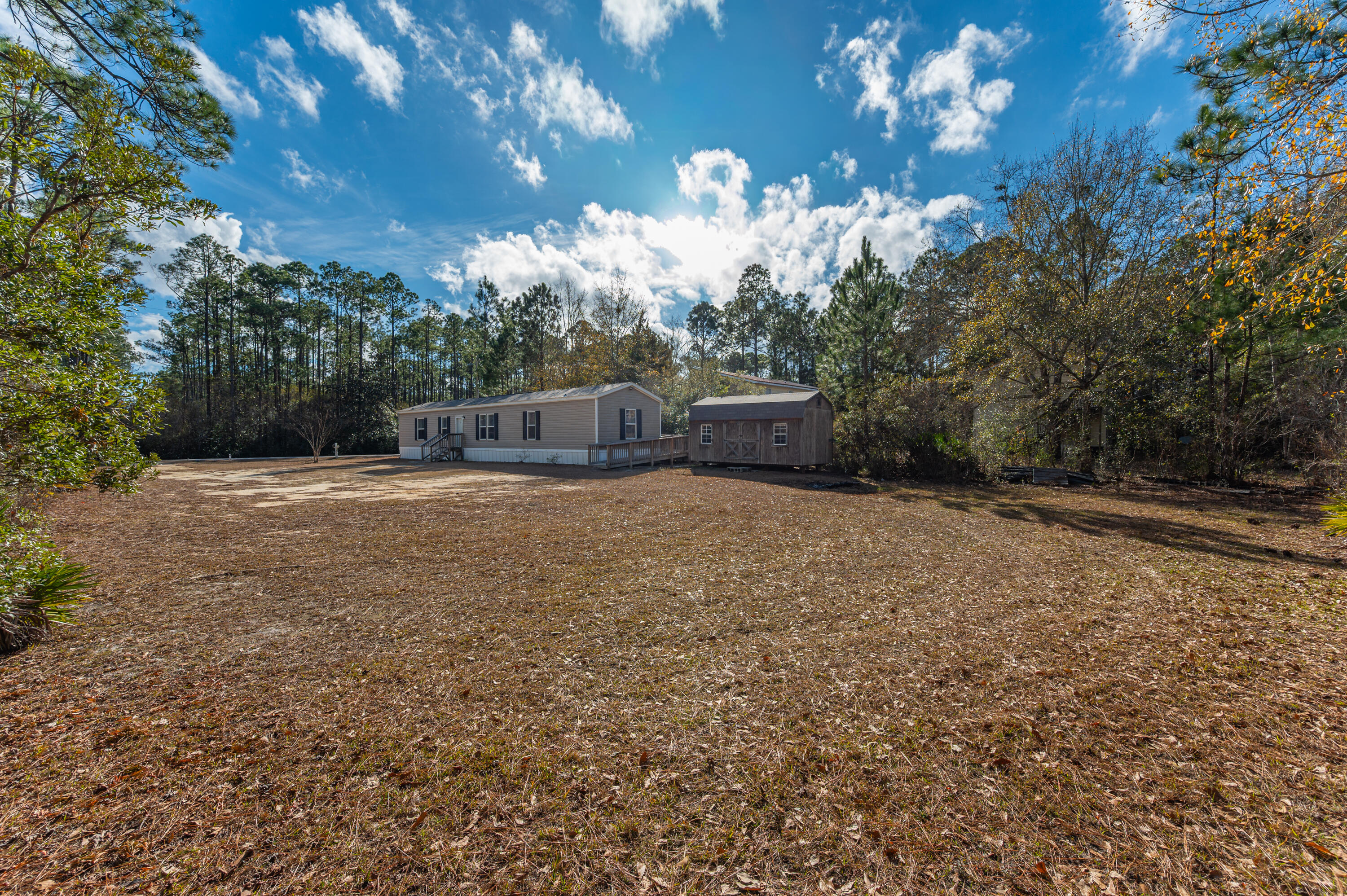EMERALD SHORES - Residential Lease