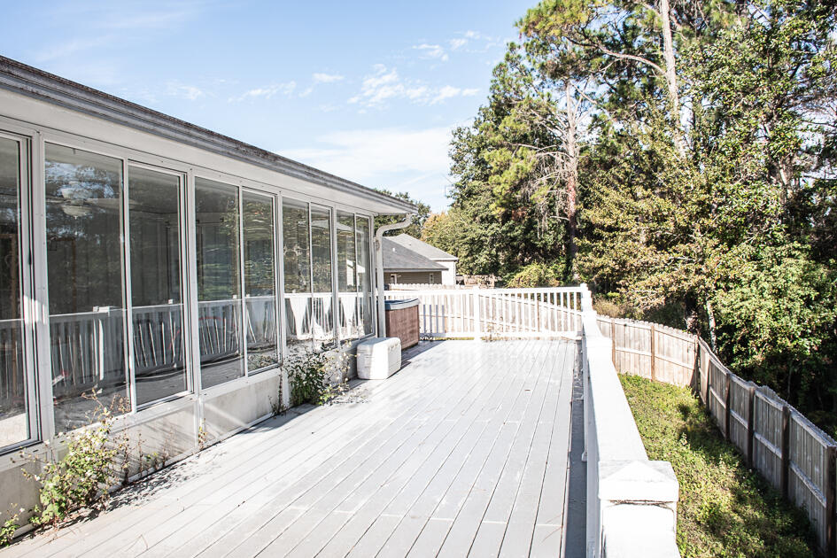 COUNTRYVIEW ESTATES 1ST ADDN - Residential Lease