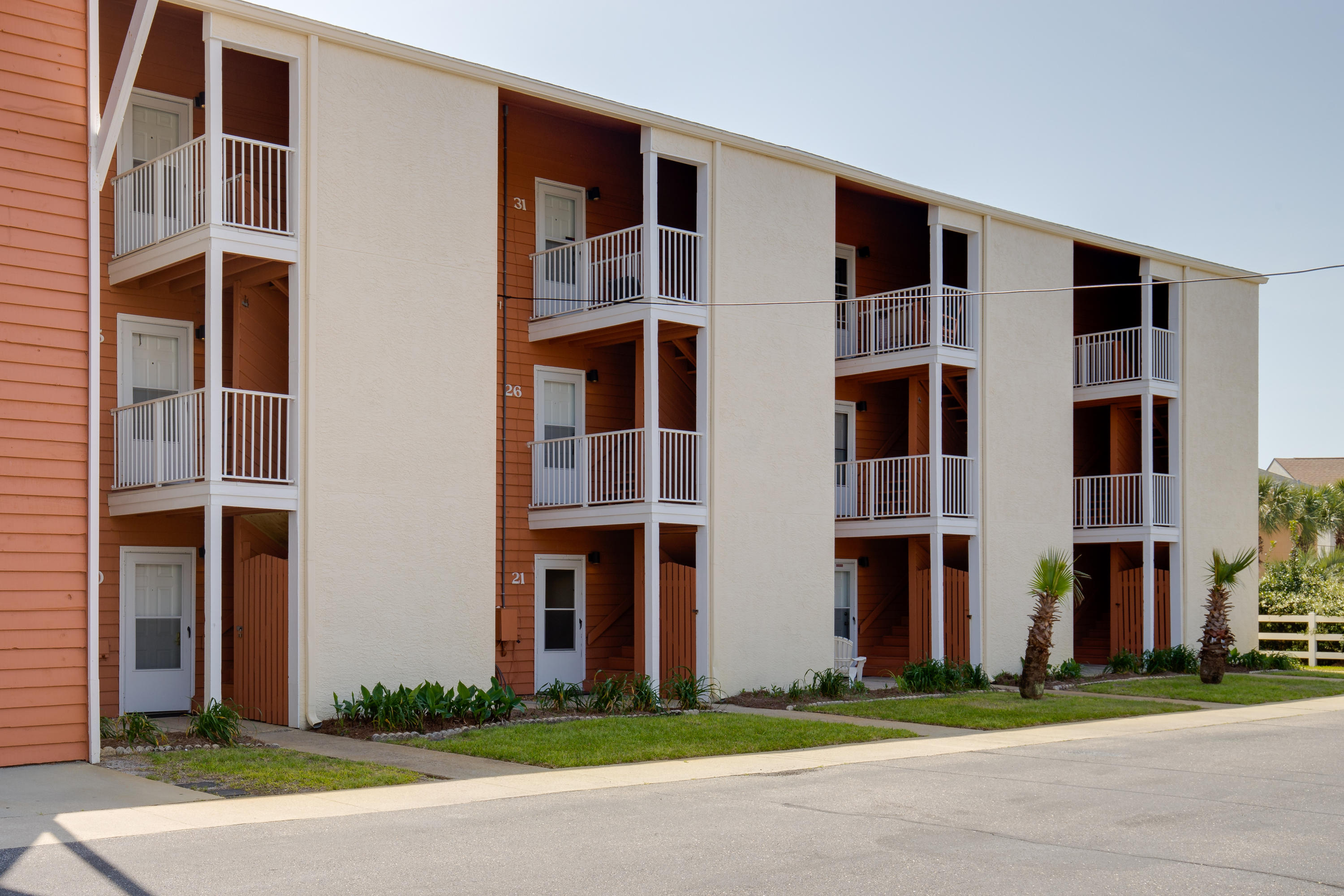 TRADEWIND CONDOS - Residential
