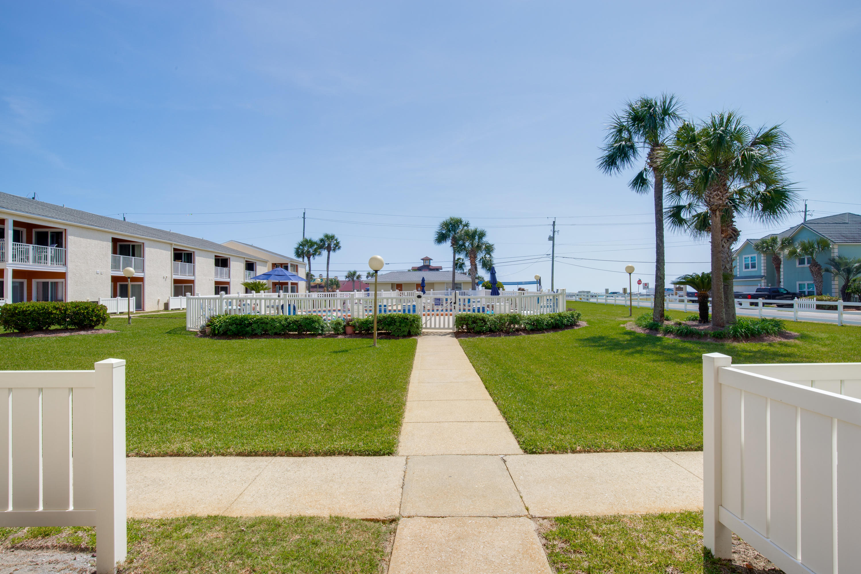 TRADEWIND CONDOS - Residential