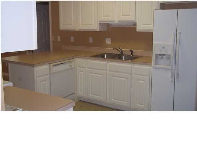HIDDEN ESTATES - Residential Lease