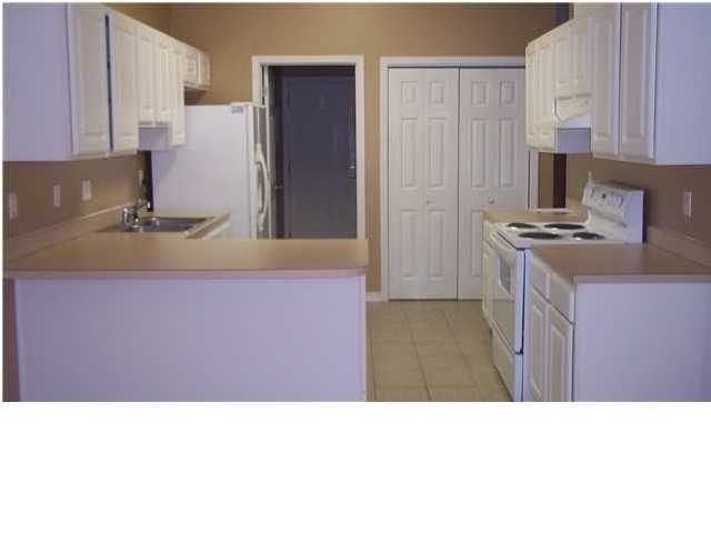 HIDDEN ESTATES - Residential Lease