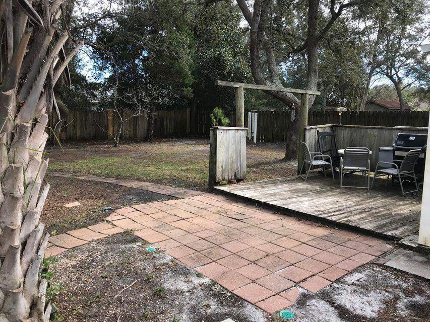 LAKESIDE VILLAGE - Residential Lease