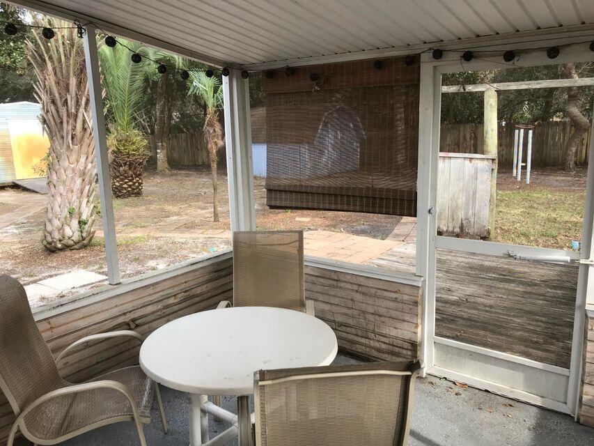 LAKESIDE VILLAGE - Residential Lease