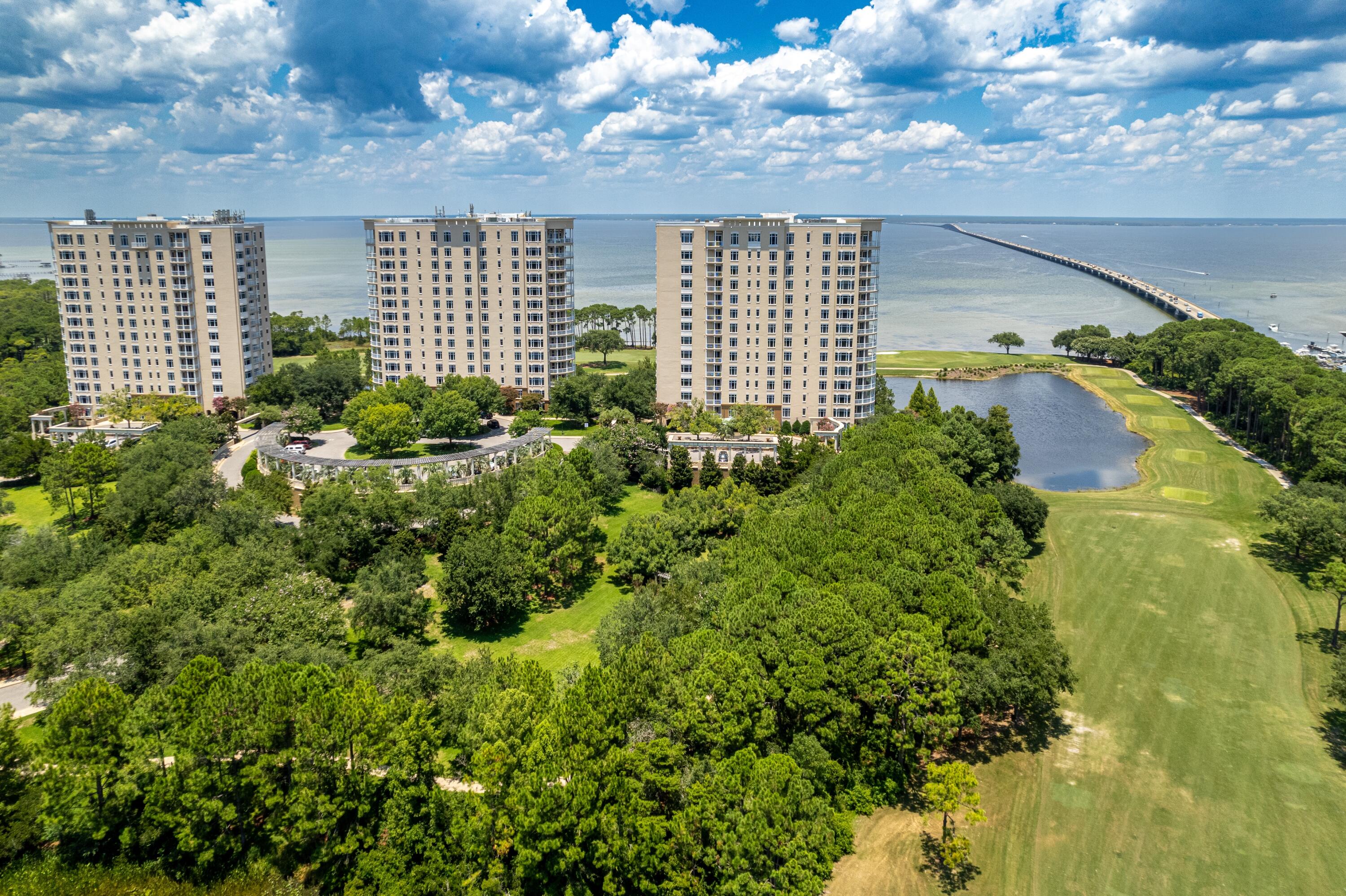 ONE WATER PLACE - Residential