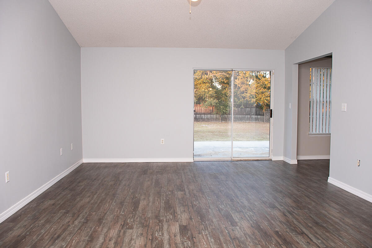 COUNTRYVIEW ESTATES 4TH ADDN PH 5 - Residential Lease