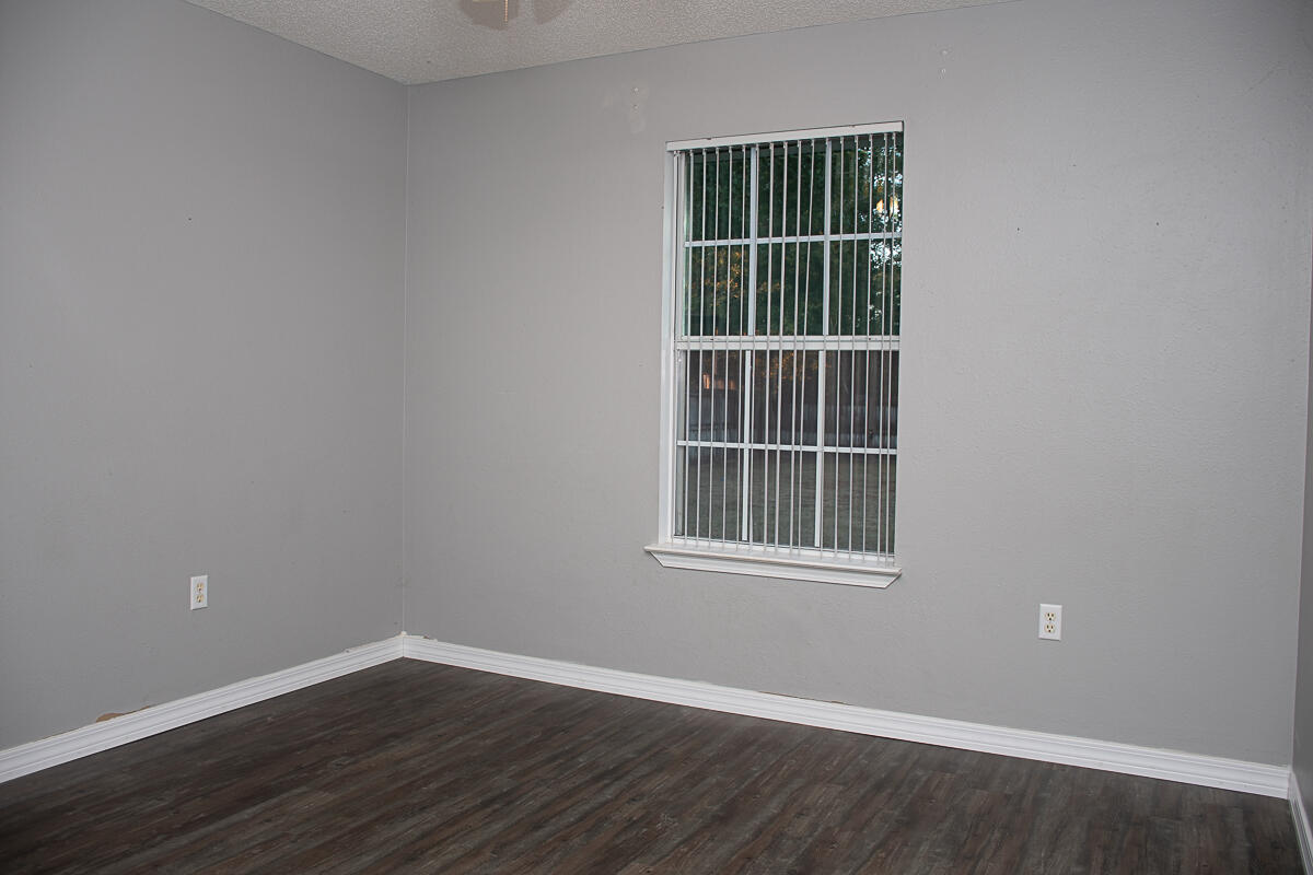 COUNTRYVIEW ESTATES 4TH ADDN PH 5 - Residential Lease