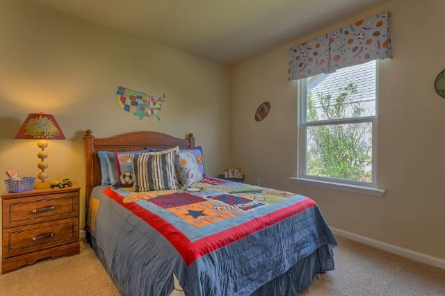 LAKERIDGE EST - Residential